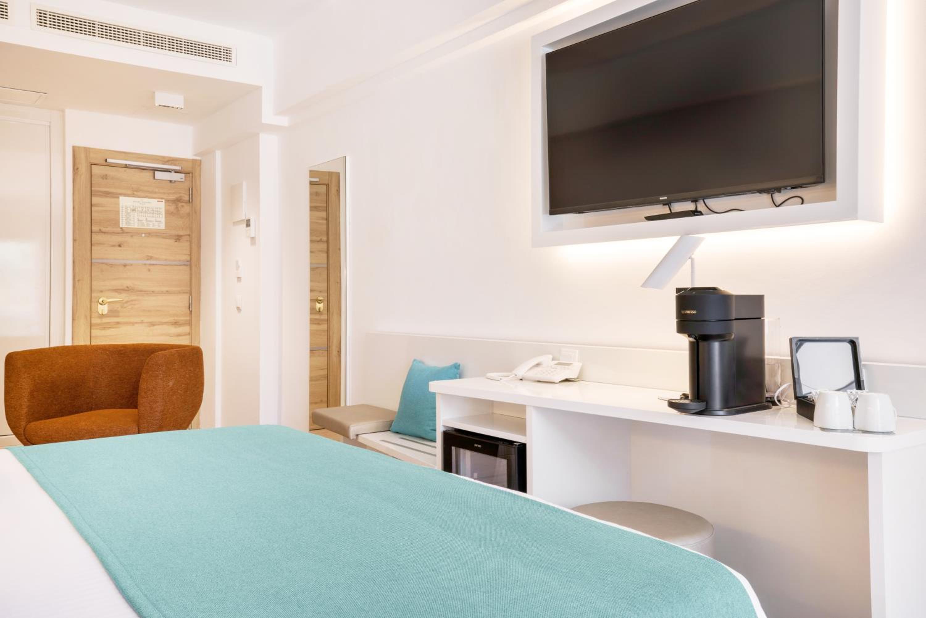 Junior Suite with Balcony
