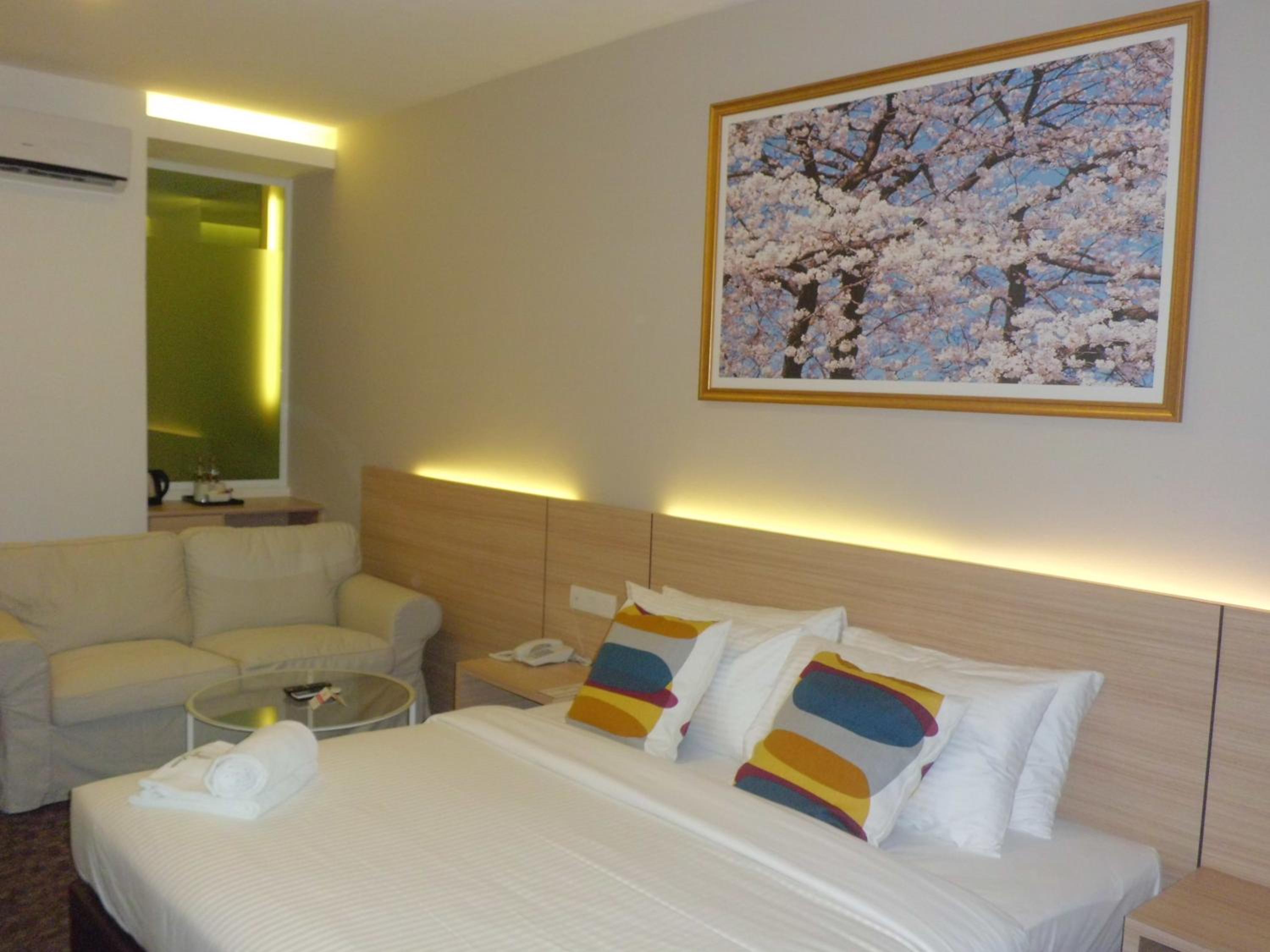 Deluxe King Room photo 1
