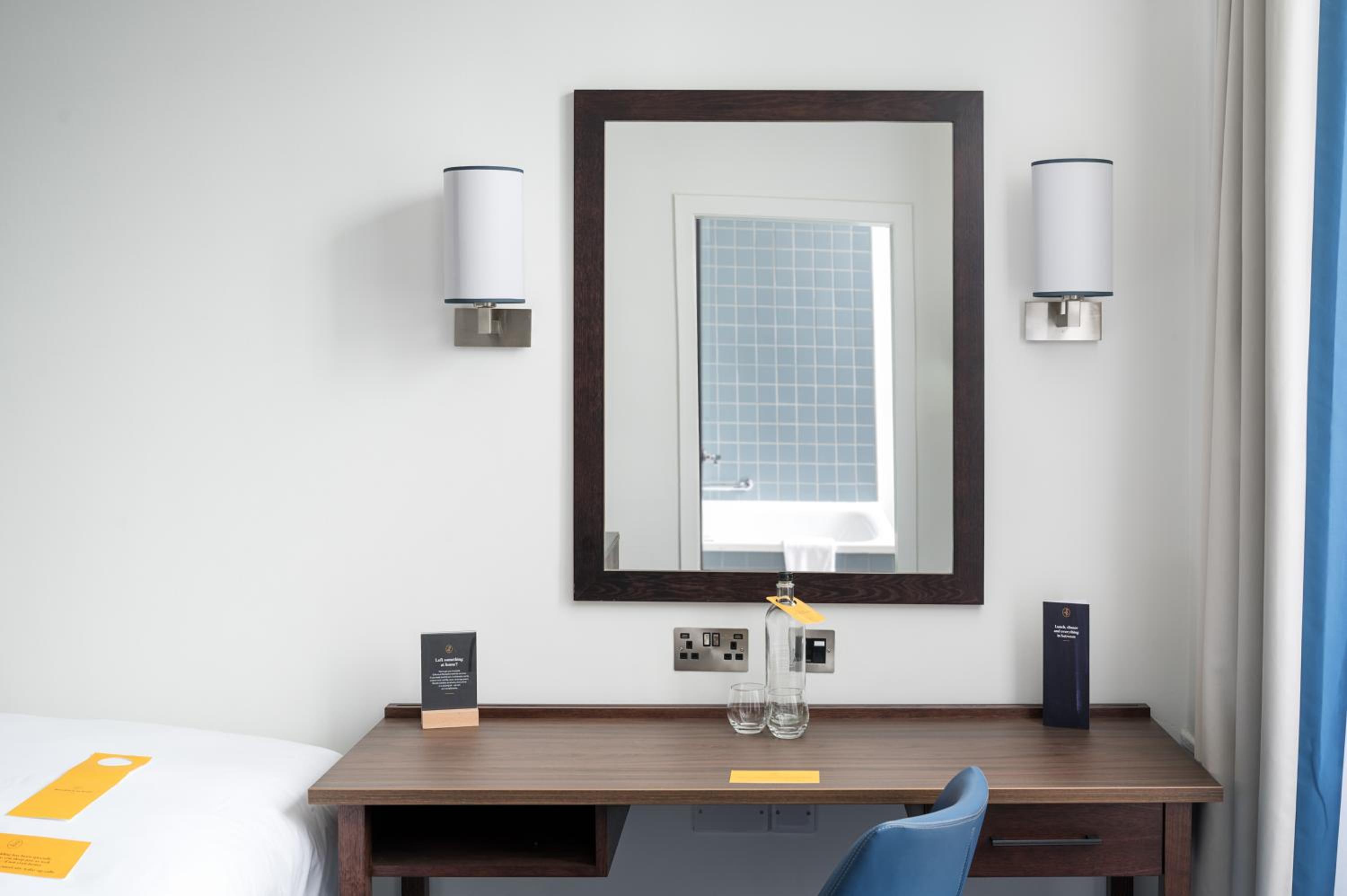 Standard Queen Room with Queen Bed and Bunk Bed
