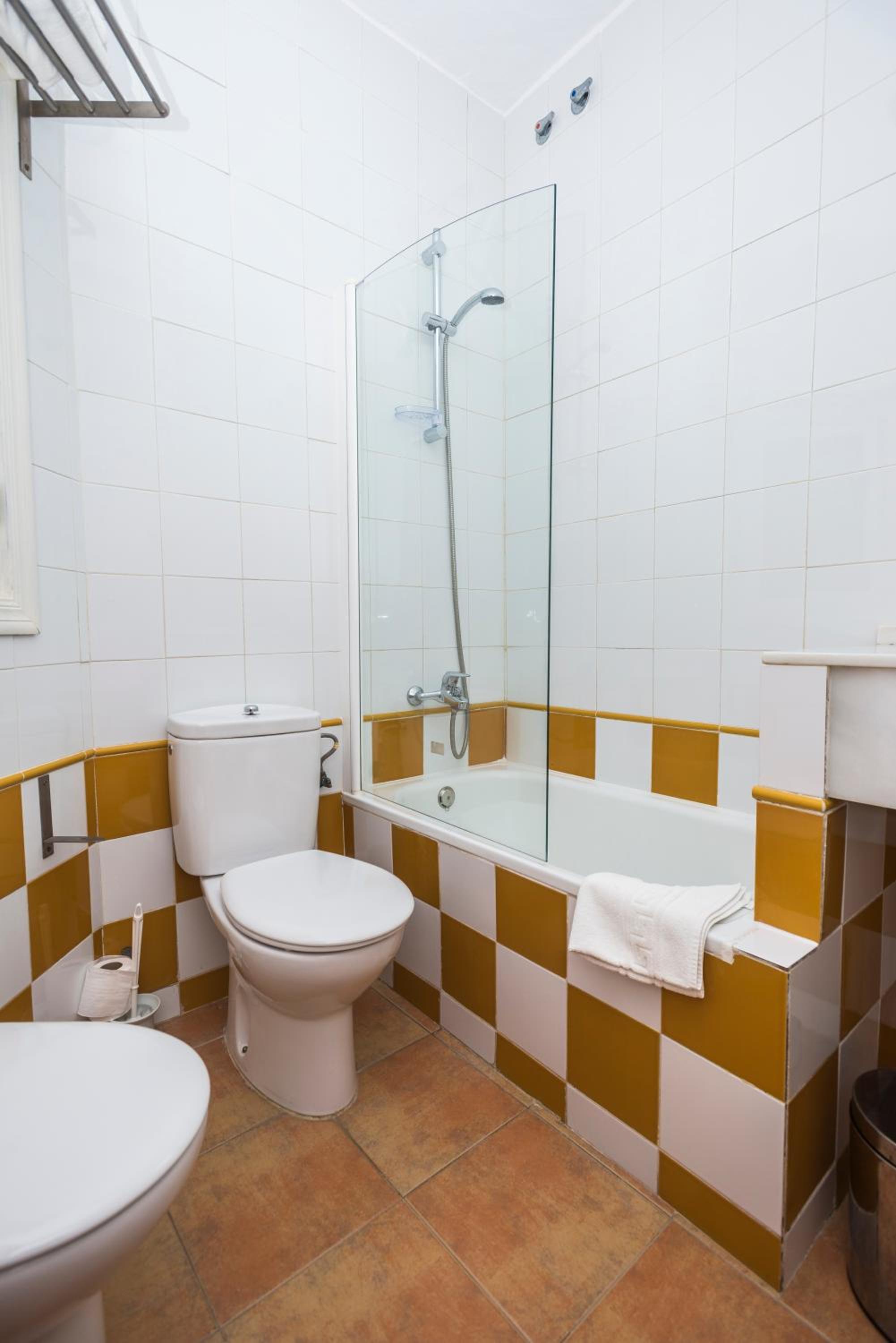 Double or Twin Room photo 2