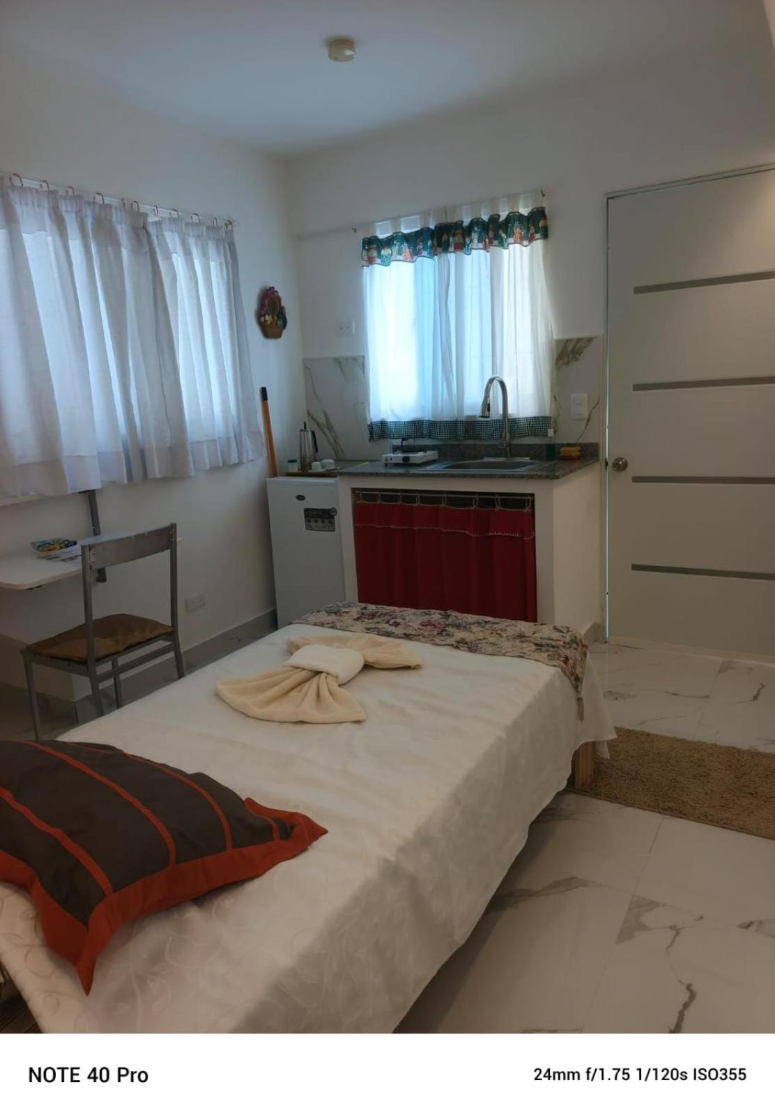 Standard Single Room with Shower photo 2