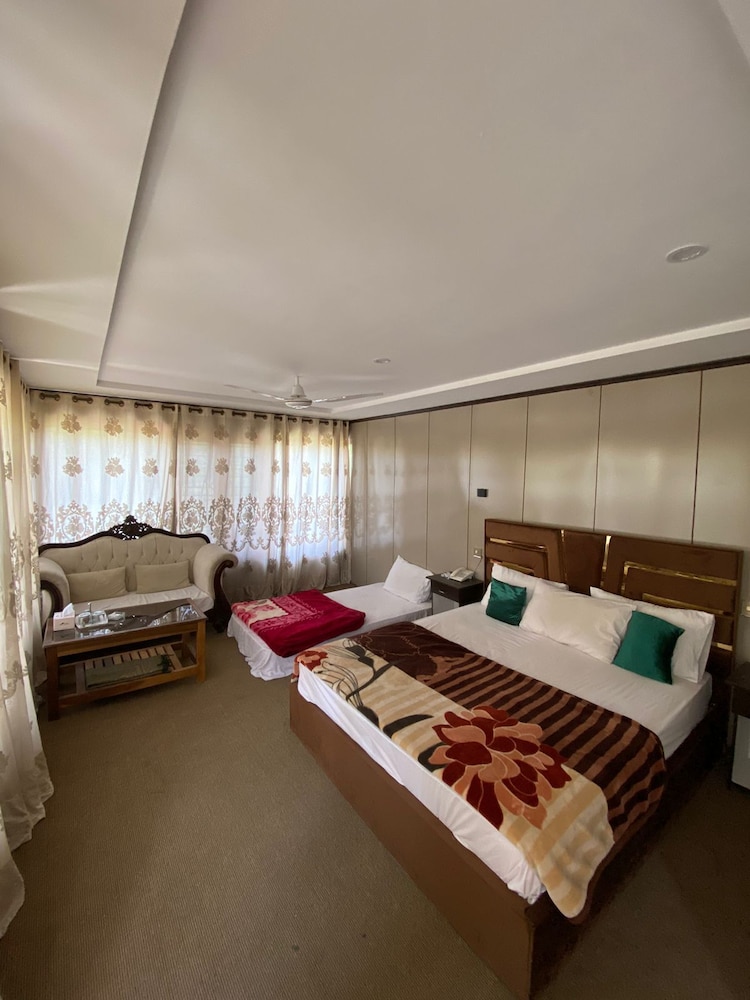Standard Triple Room photo 2