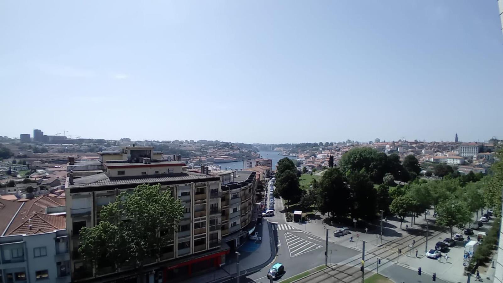 Deluxe Two-Bedroom Apartment with Garden View