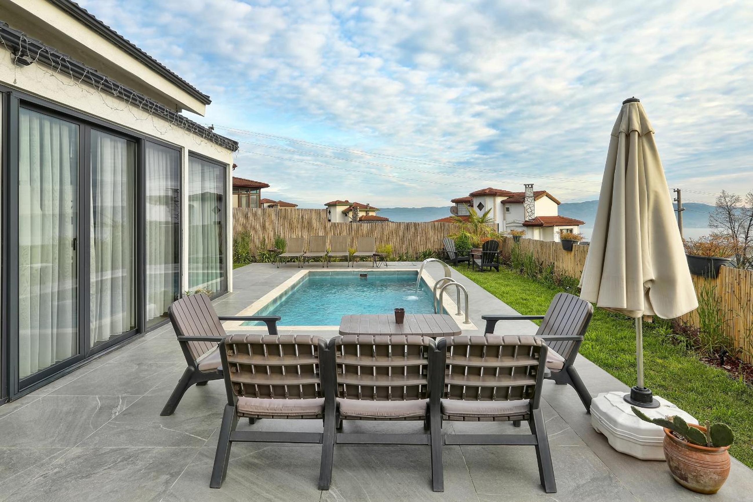 Villa with Sea View photo 3