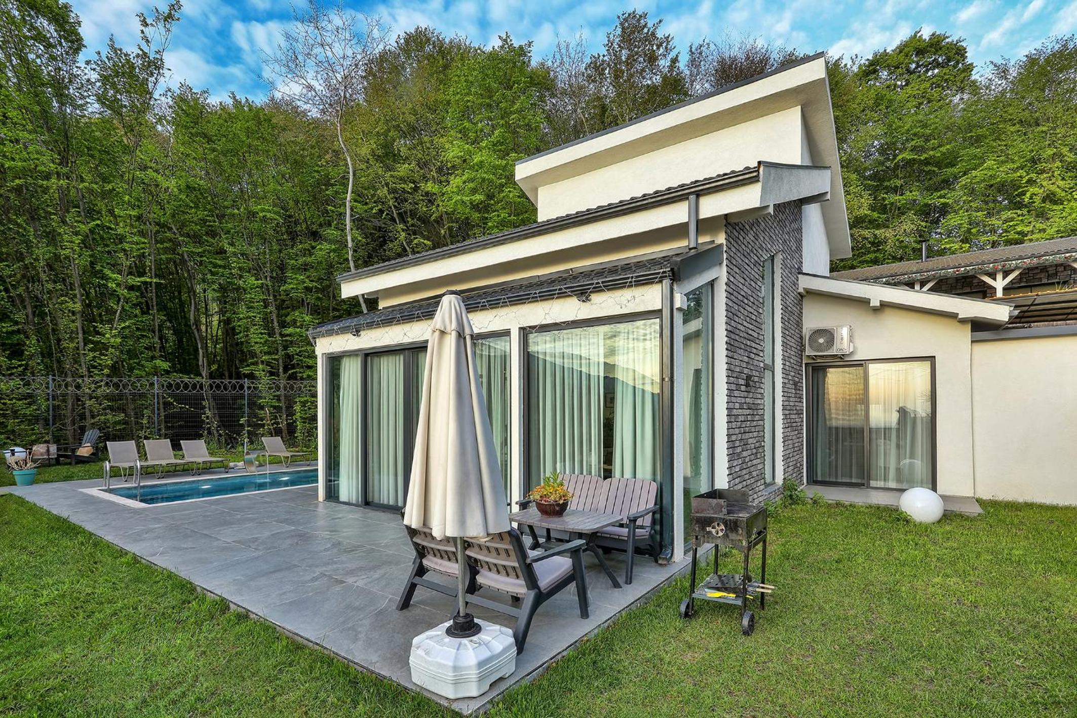 Villa with Sea View photo 2