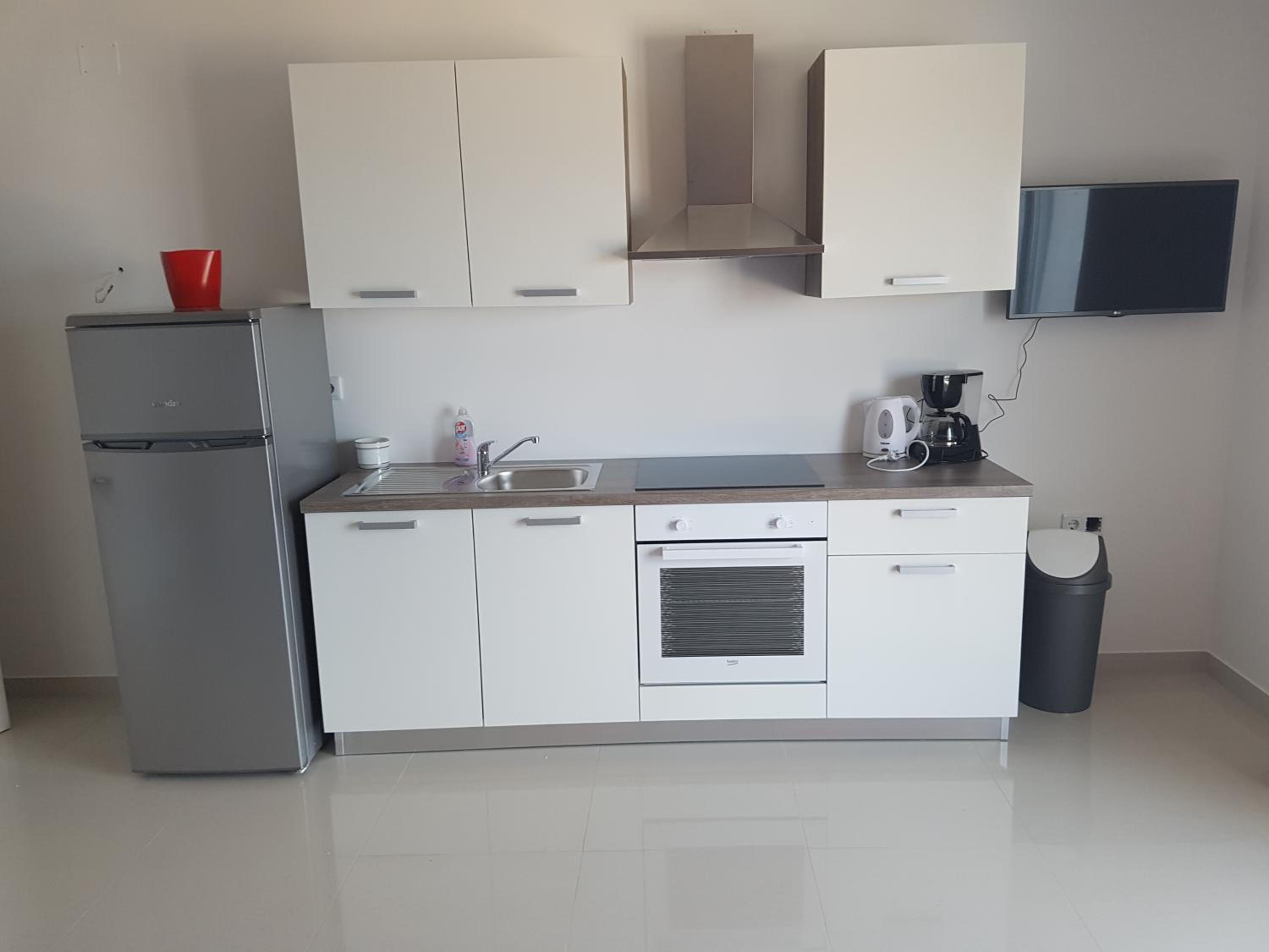 Apartment with Sea View - Photo 14