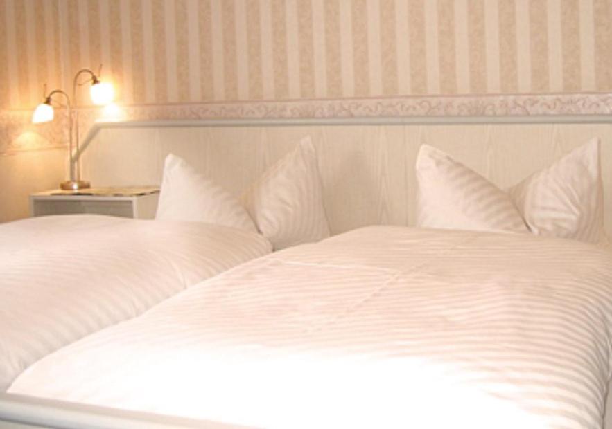 Standard Double Room - Photo 5