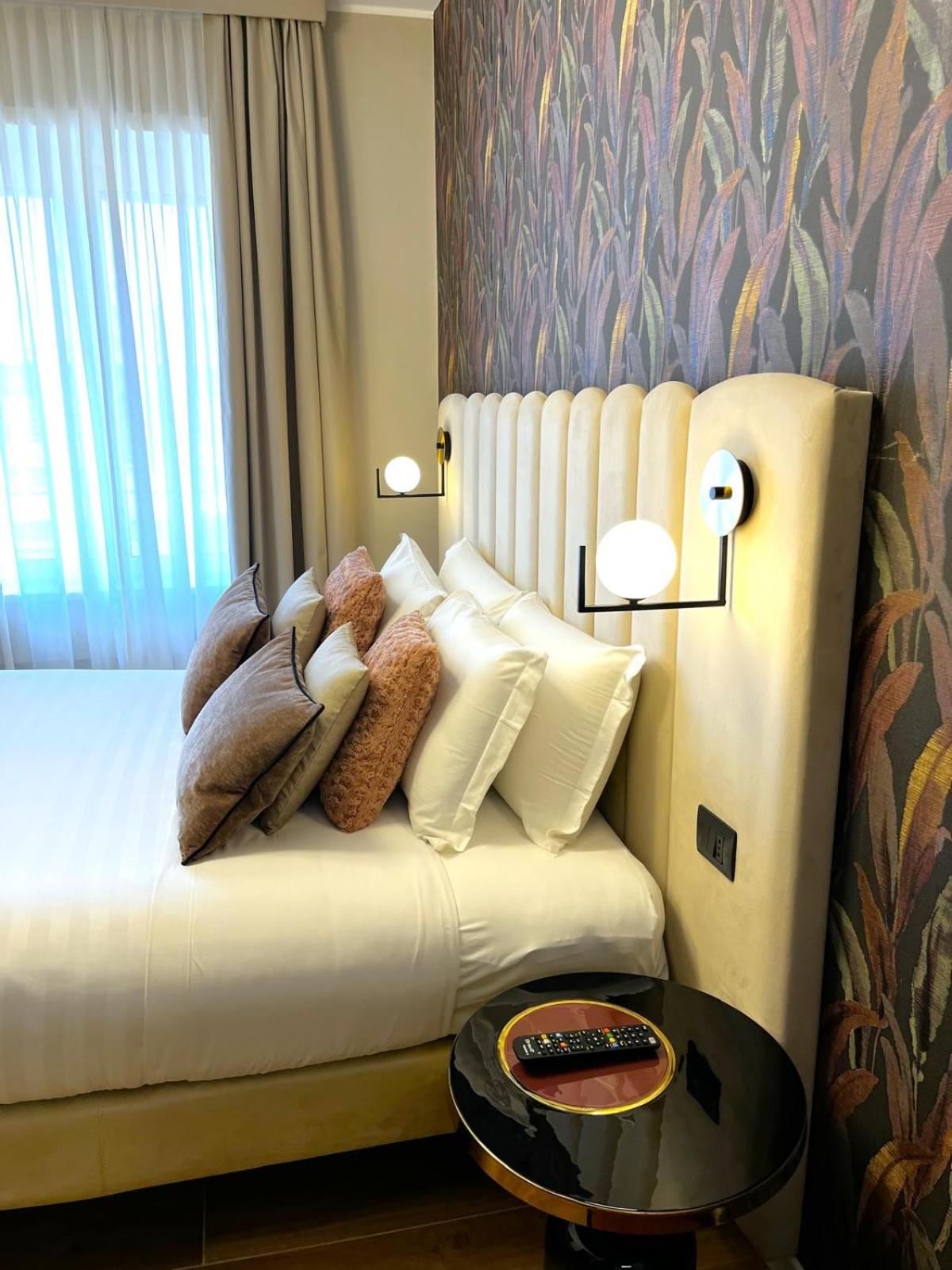 Deluxe Double Room photo 3