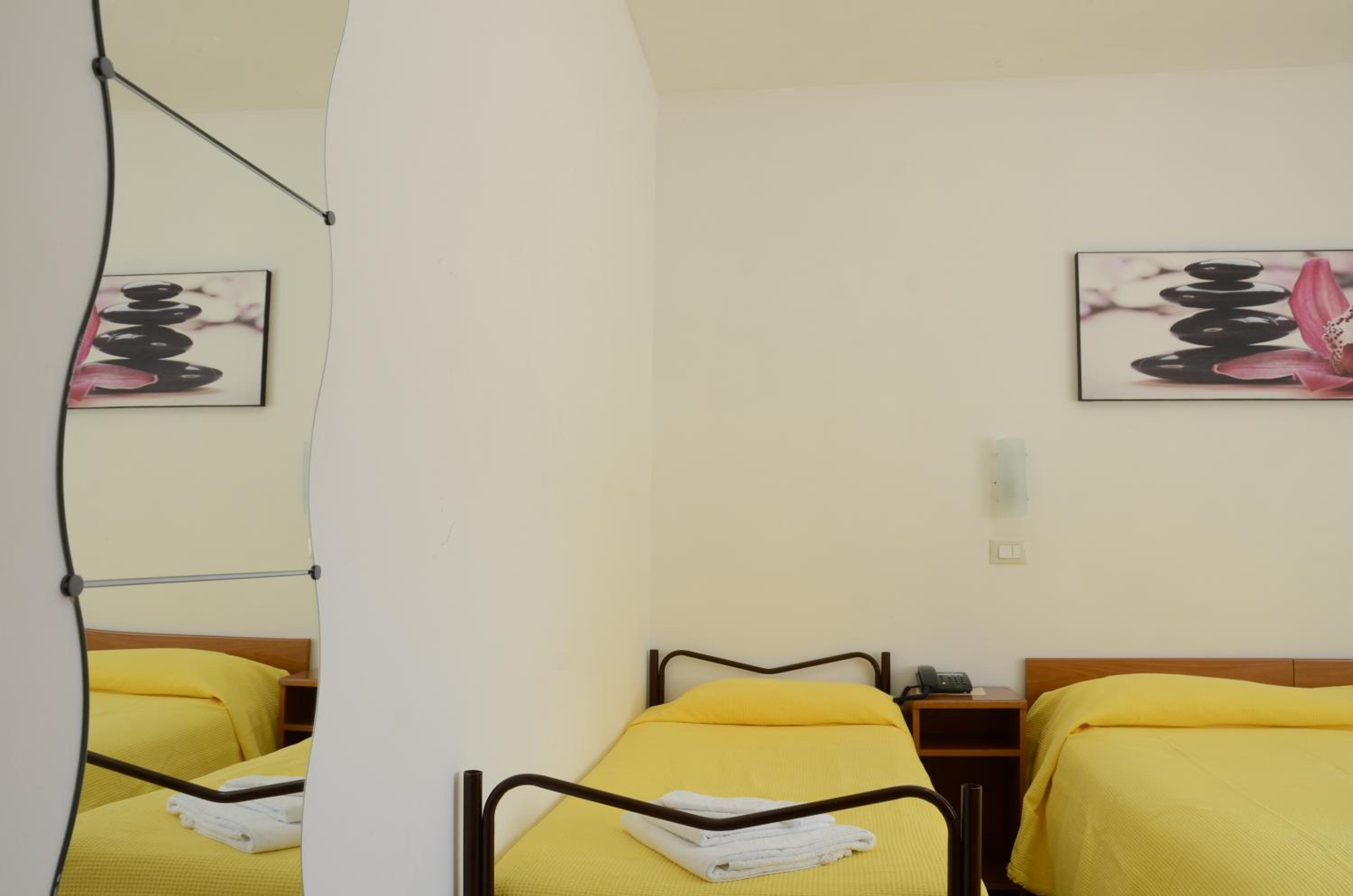 Triple Room with Balcony photo 1
