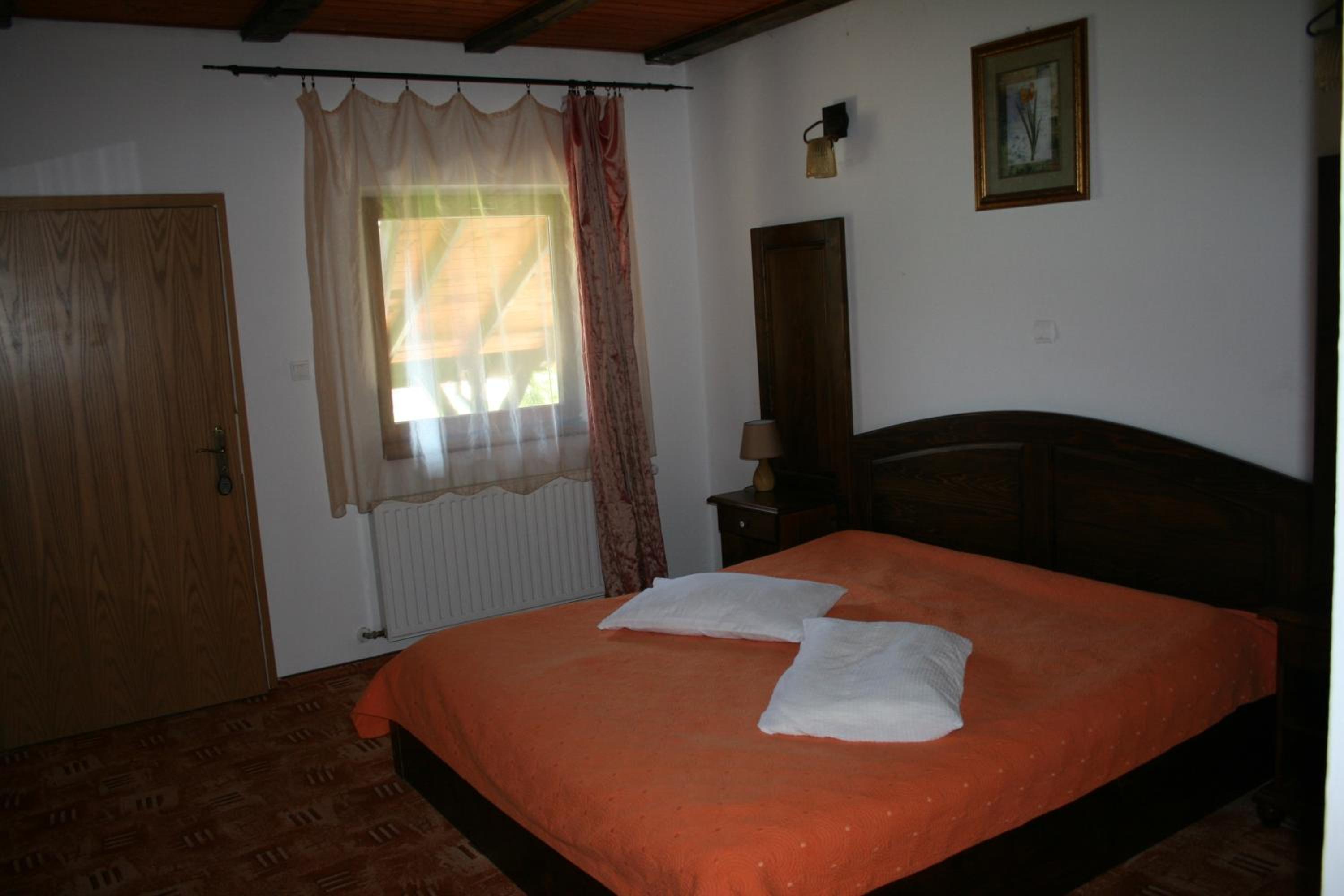 Double or Twin Room photo 3