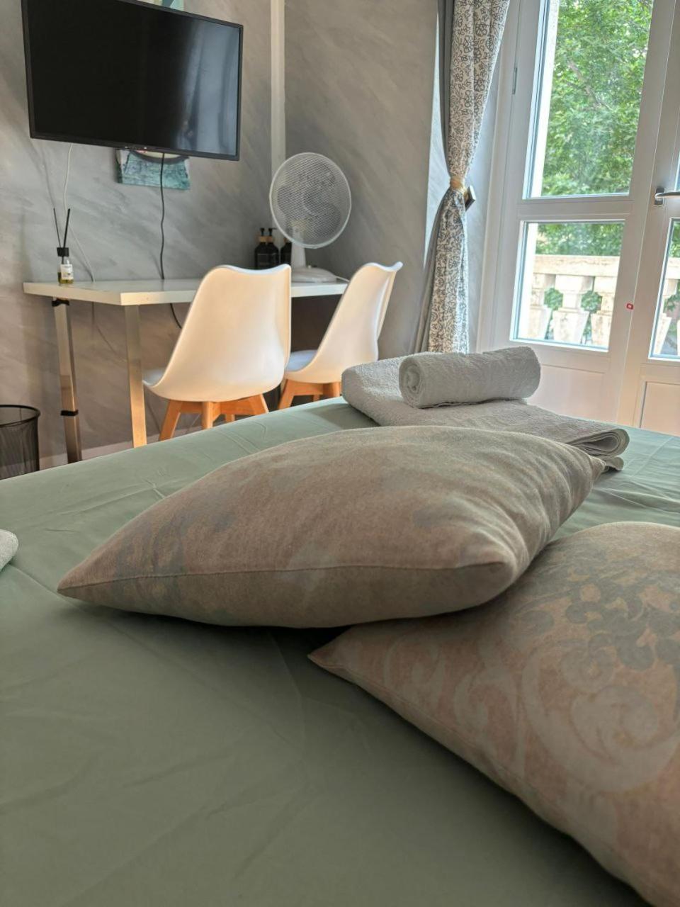 Double Room with Shared Bathroom
