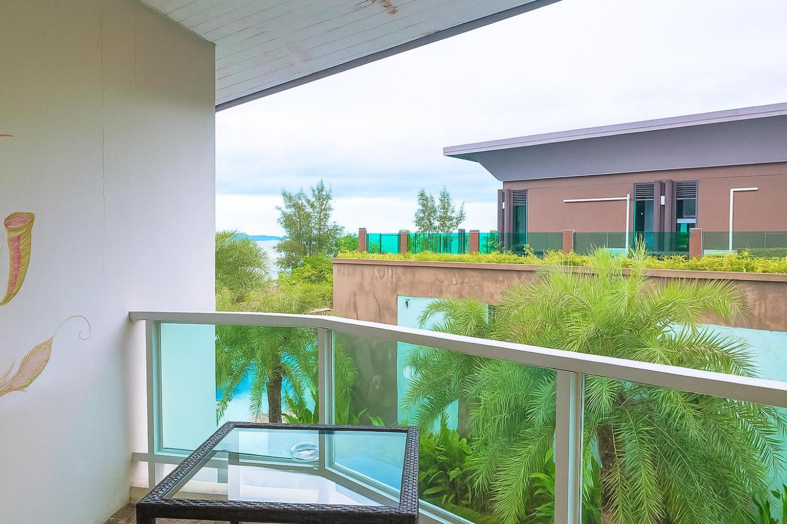 Deluxe Double or Twin Room with Sea View - Photo 4