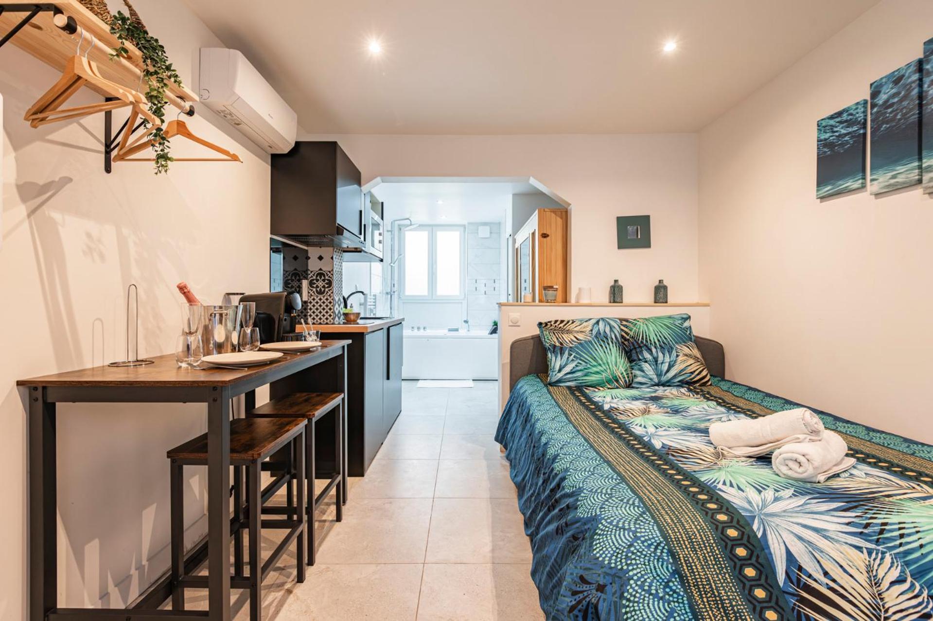 One-Bedroom Apartment