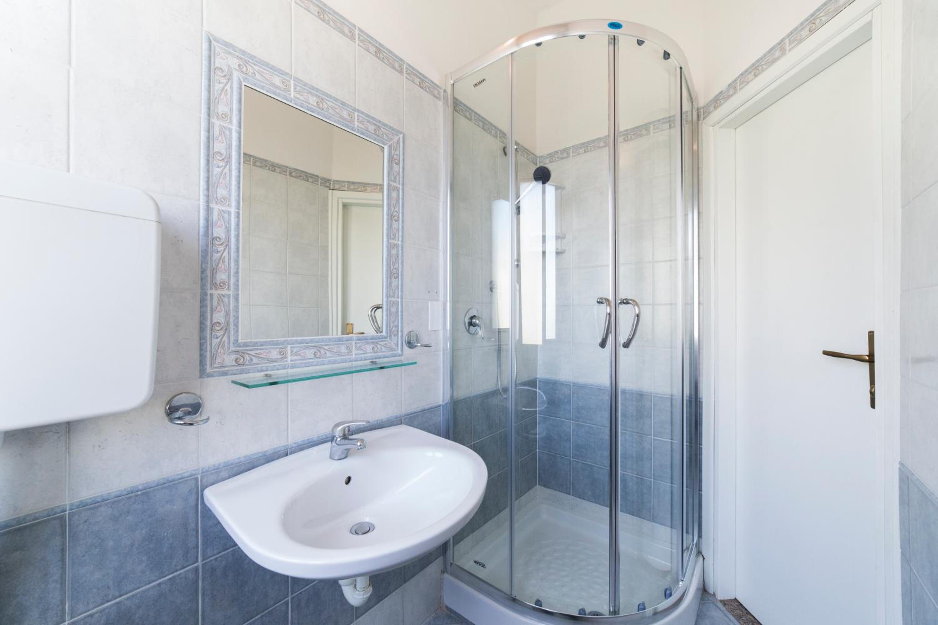 Triple Room - Photo 5