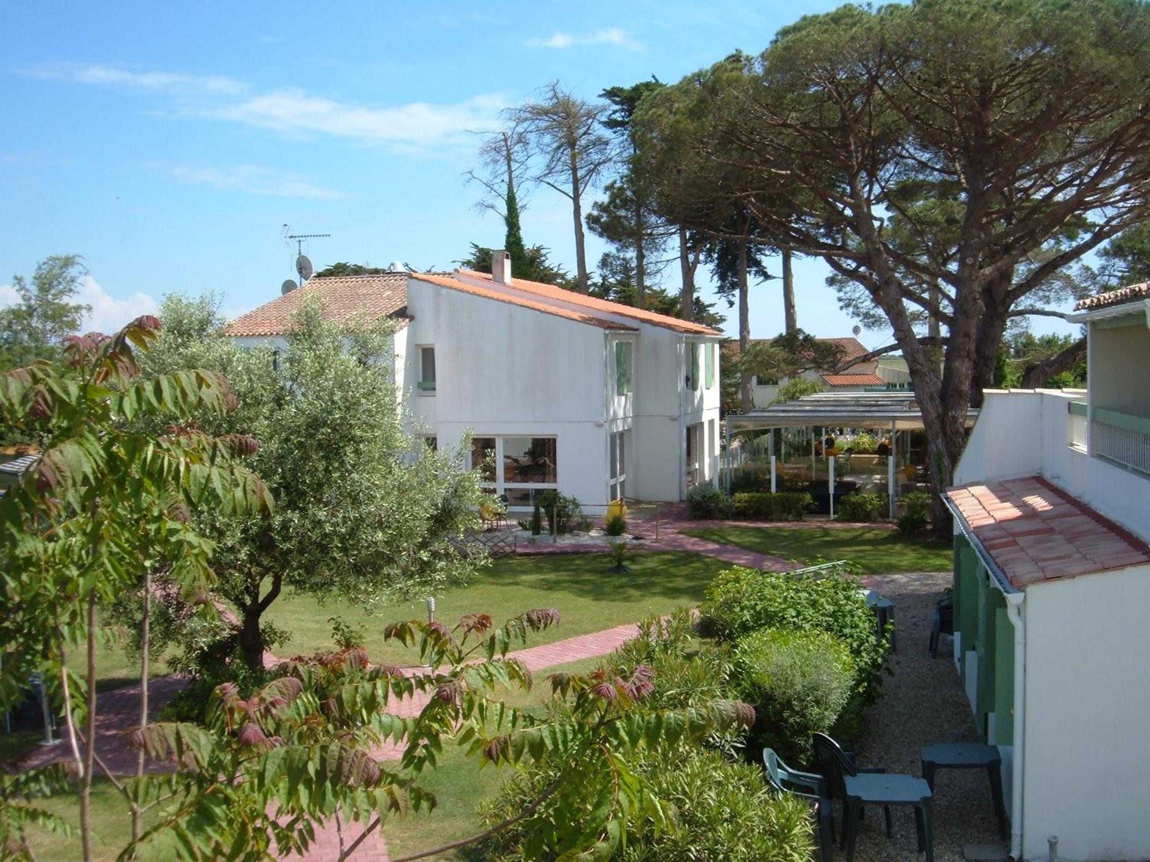 Triple Room with Garden View photo 2
