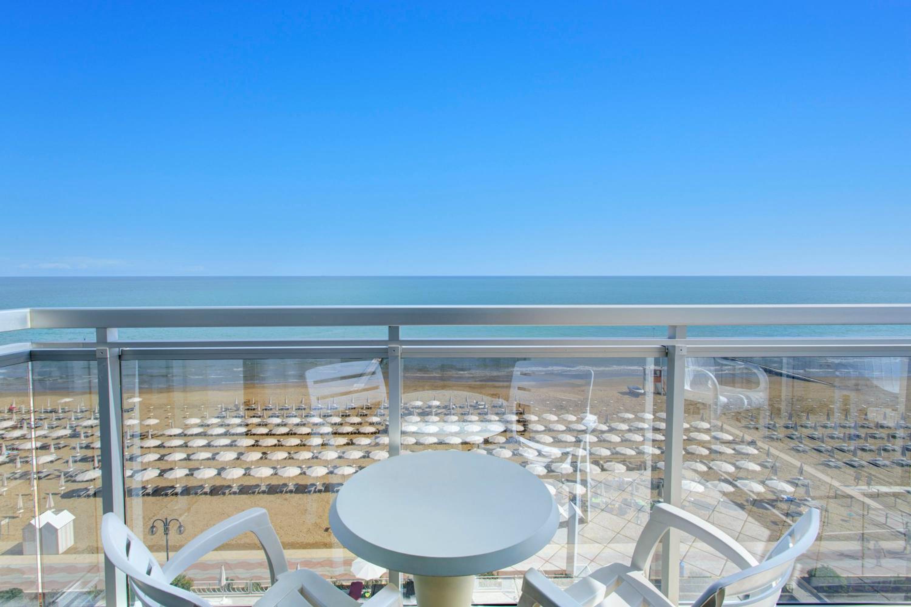 Superior Double with Sea View - Photo 2