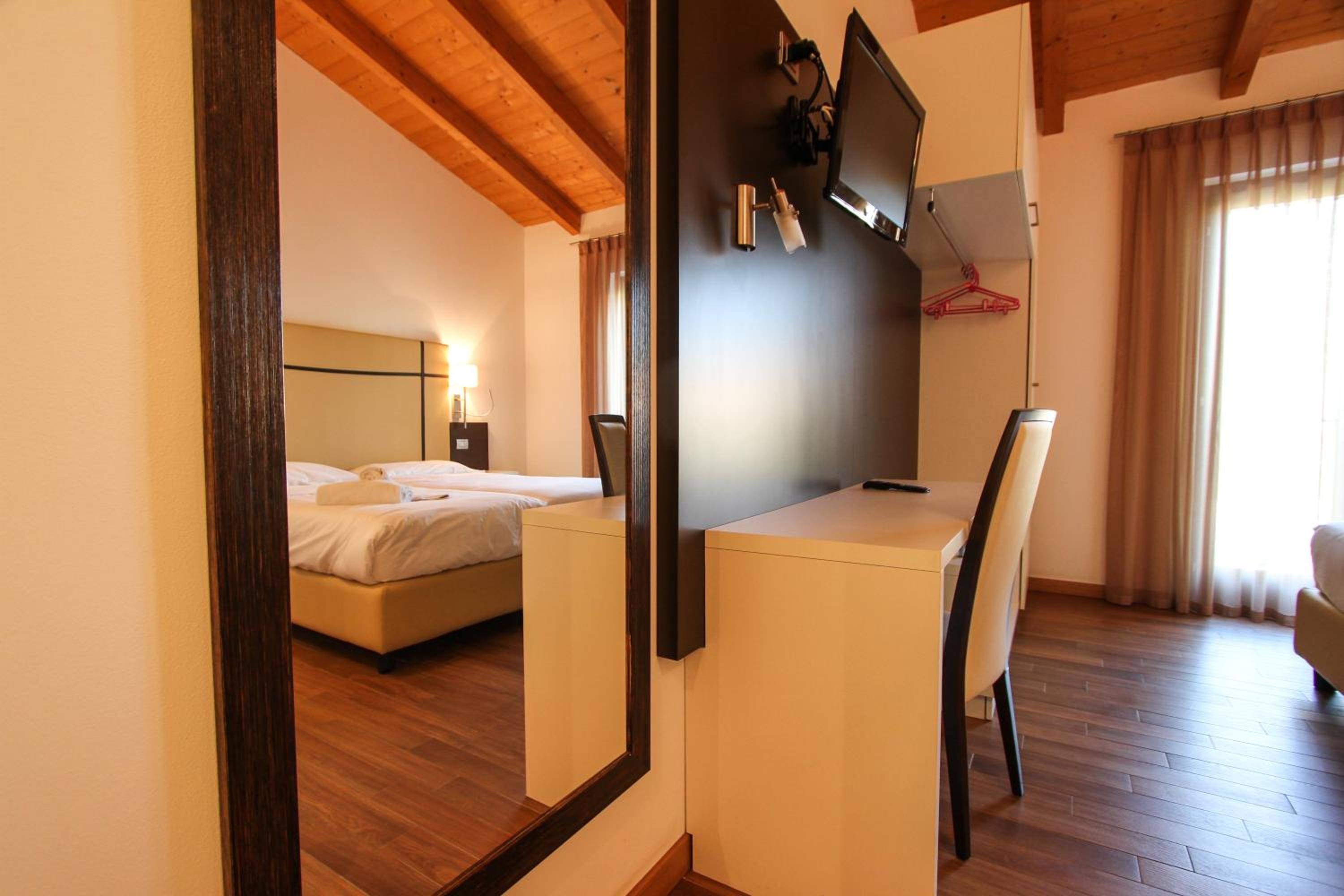 Double or Twin Room photo 1