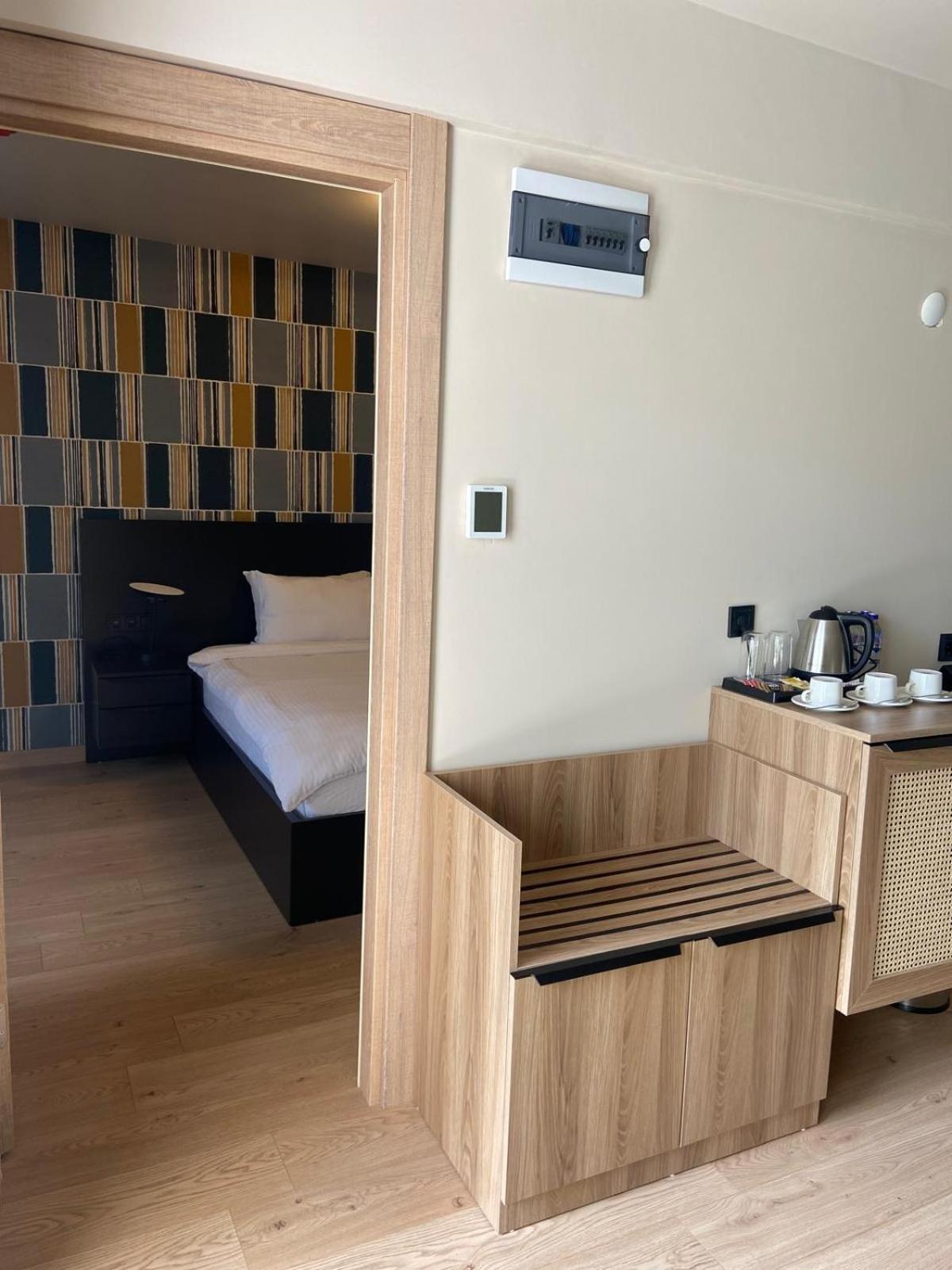 Suite with Garden View