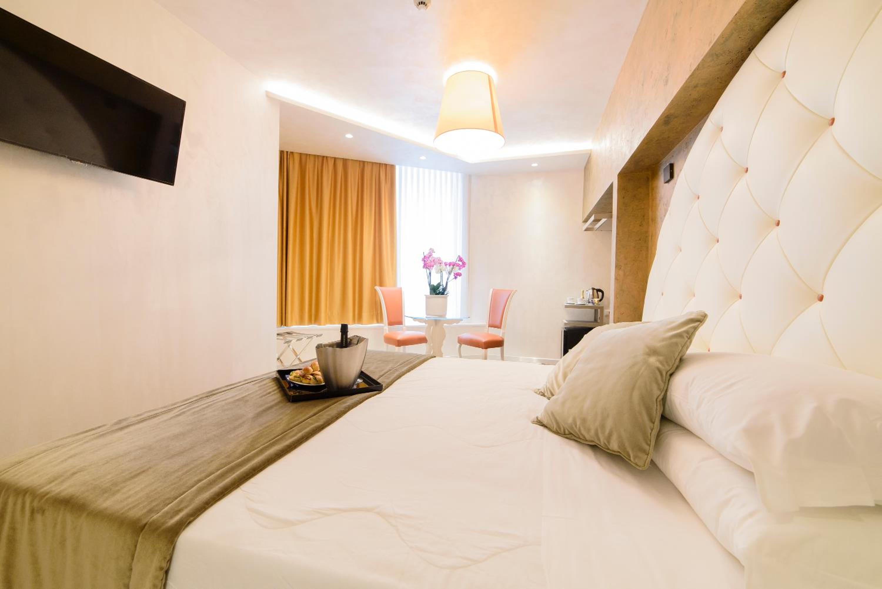 Junior Suite thumbnail 6