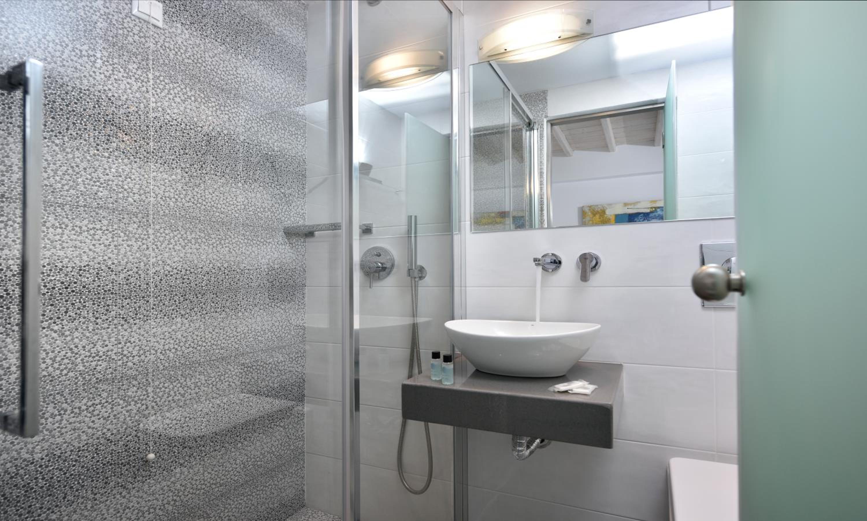 Double or Twin Room - Photo 47