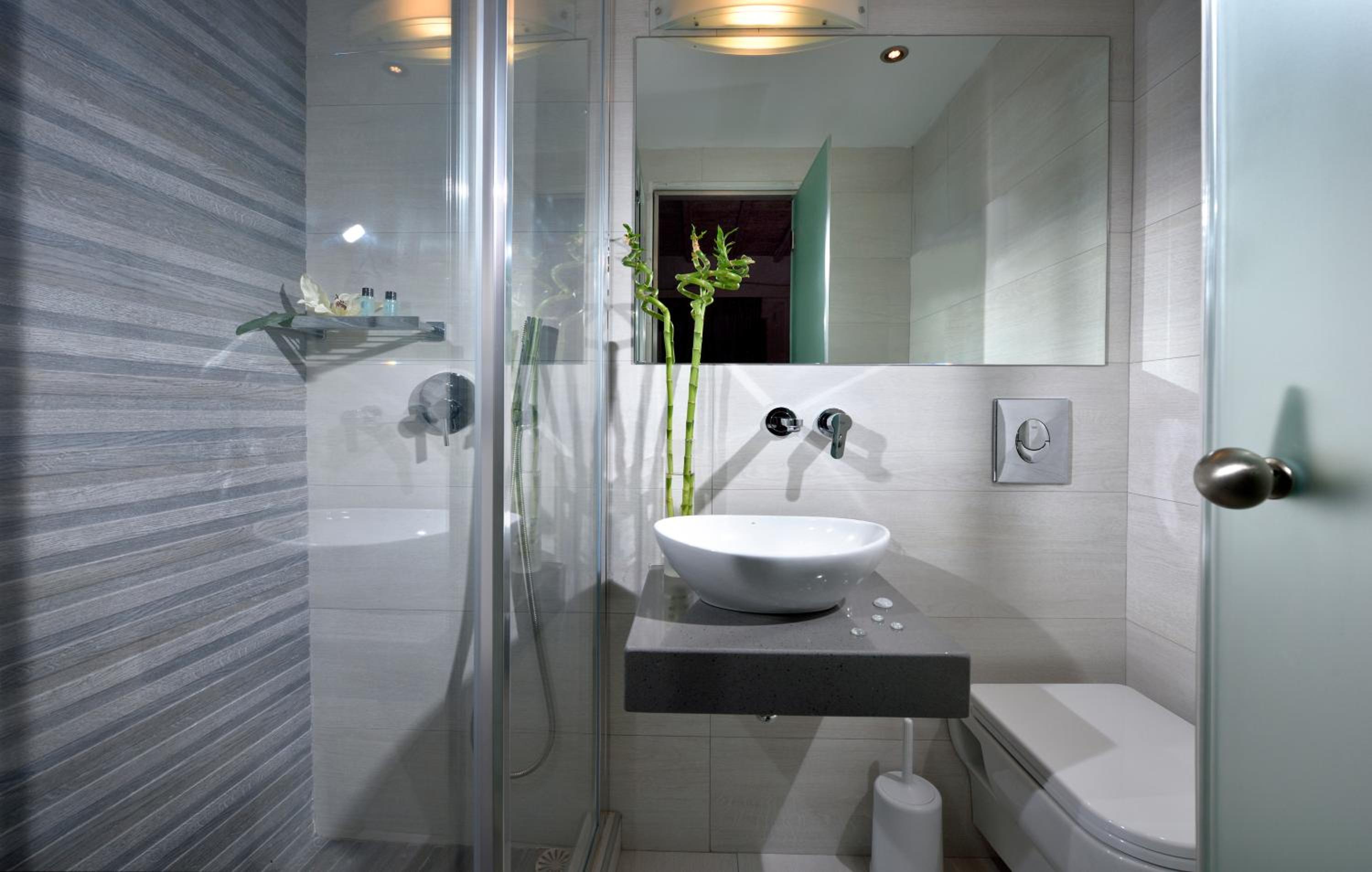 Double or Twin Room - Photo 43