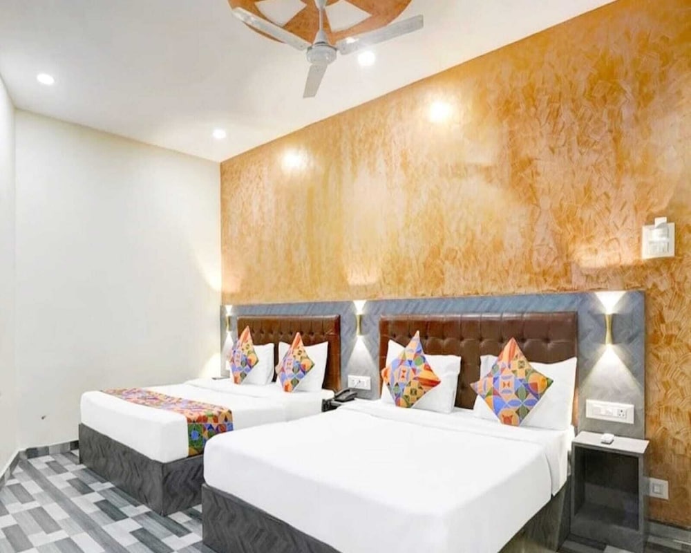 Deluxe Double Room, City View photo 3