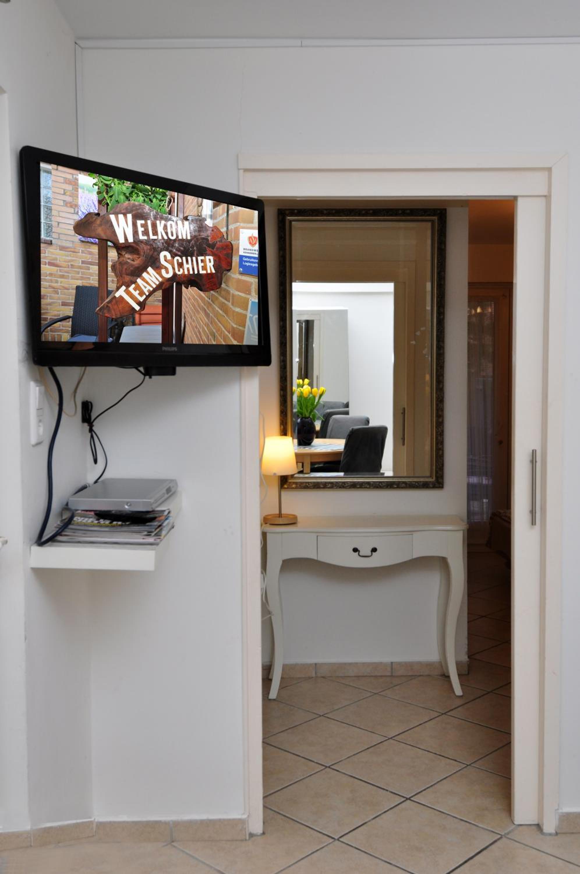 One-Bedroom Apartment - Photo 10