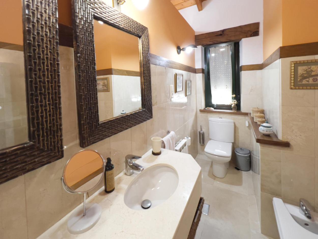 Four-Bedroom House photo 2