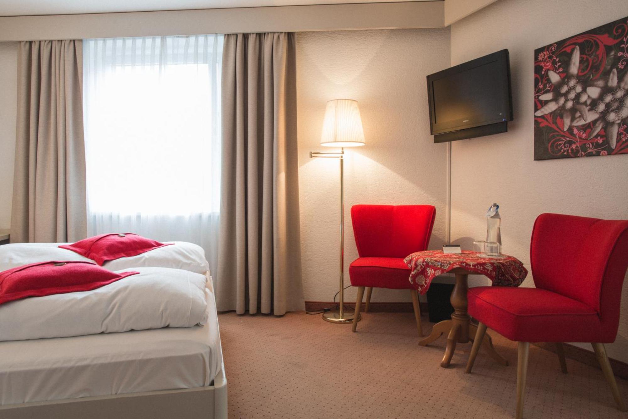 Budget Double Room photo 3