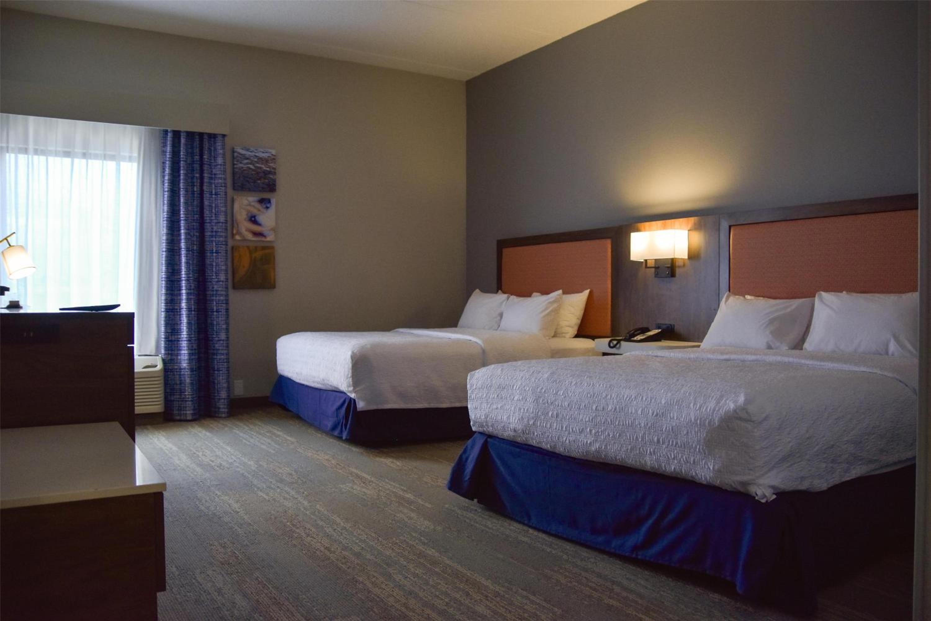 Queen Room with Two Queen Beds - Hearing Access - Photo 2