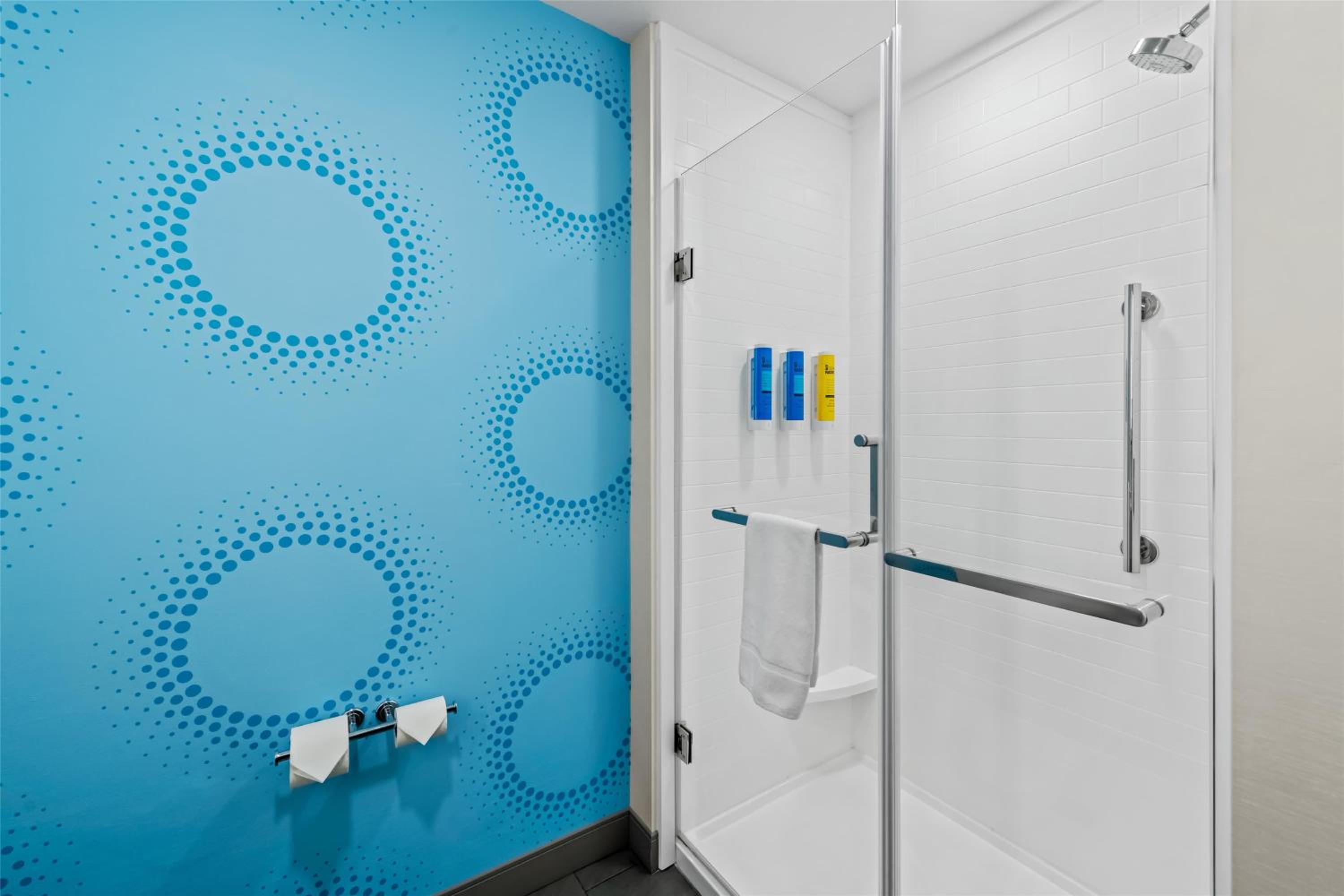 Queen Room with Two Queen Beds and Walk-In Shower - Photo 1