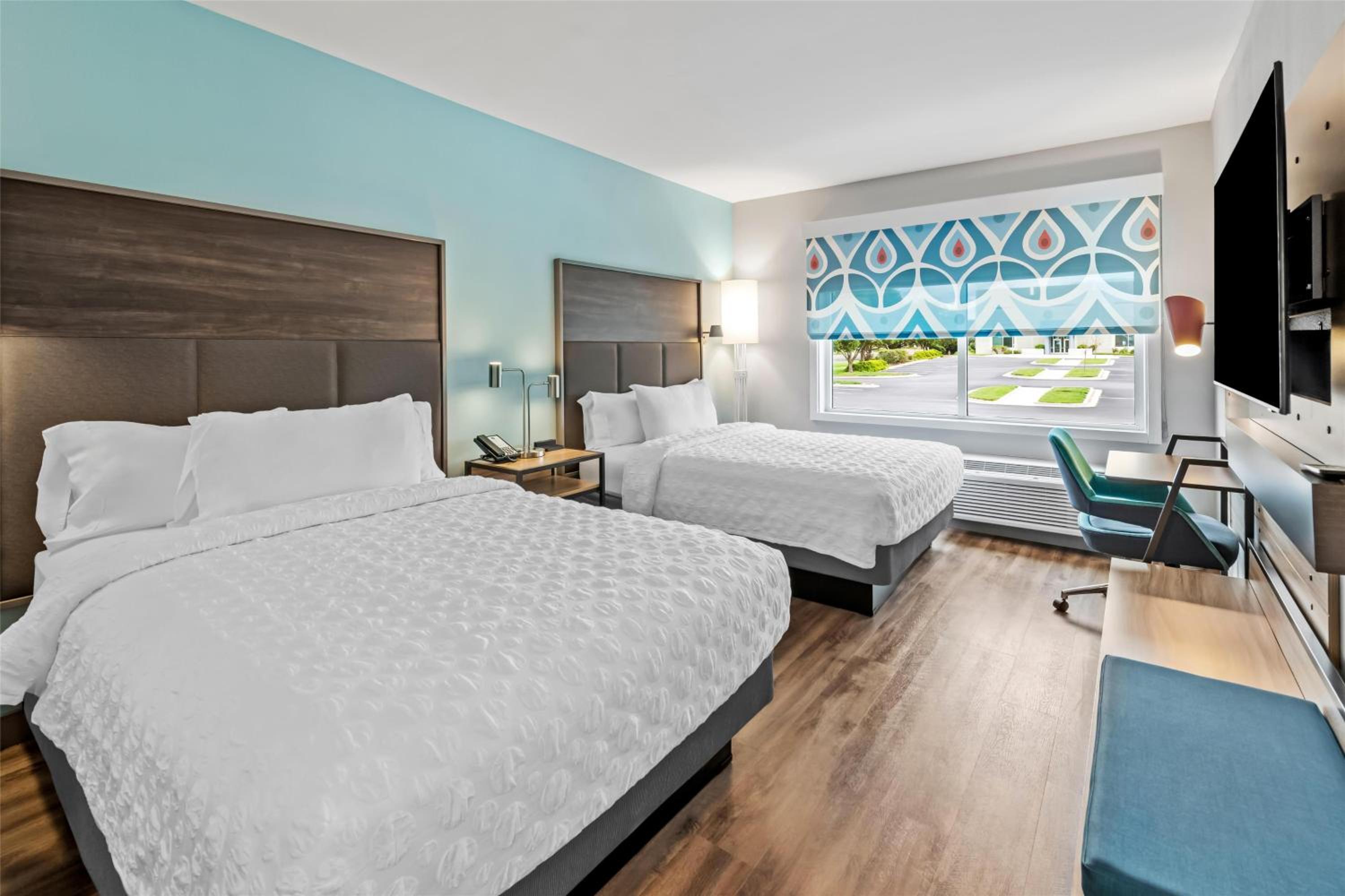 Queen Room With Two Queen Beds - Hearing Access - Photo 3