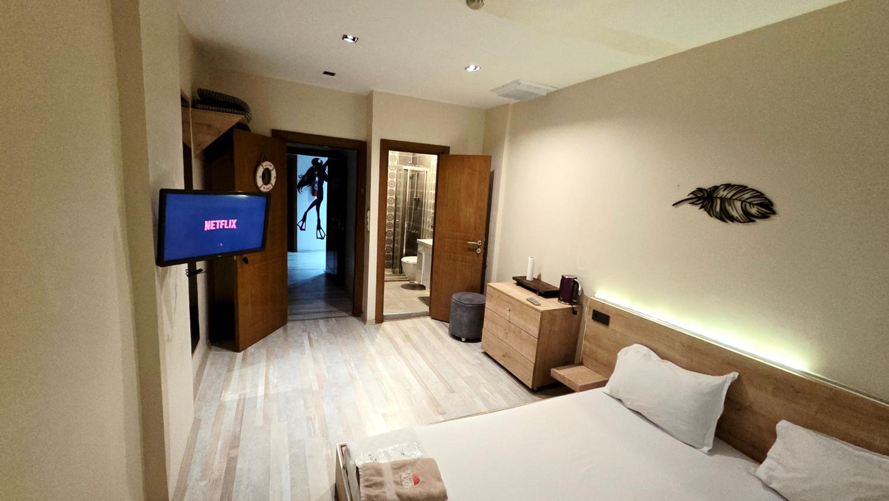 Budget Double Room photo 1