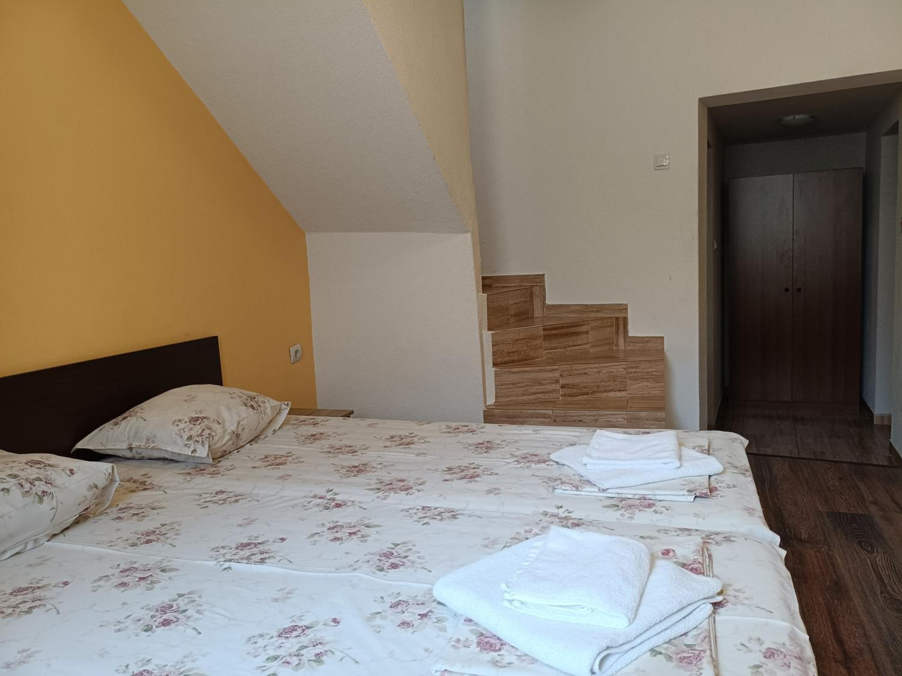 Economy Quadruple Room photo 1