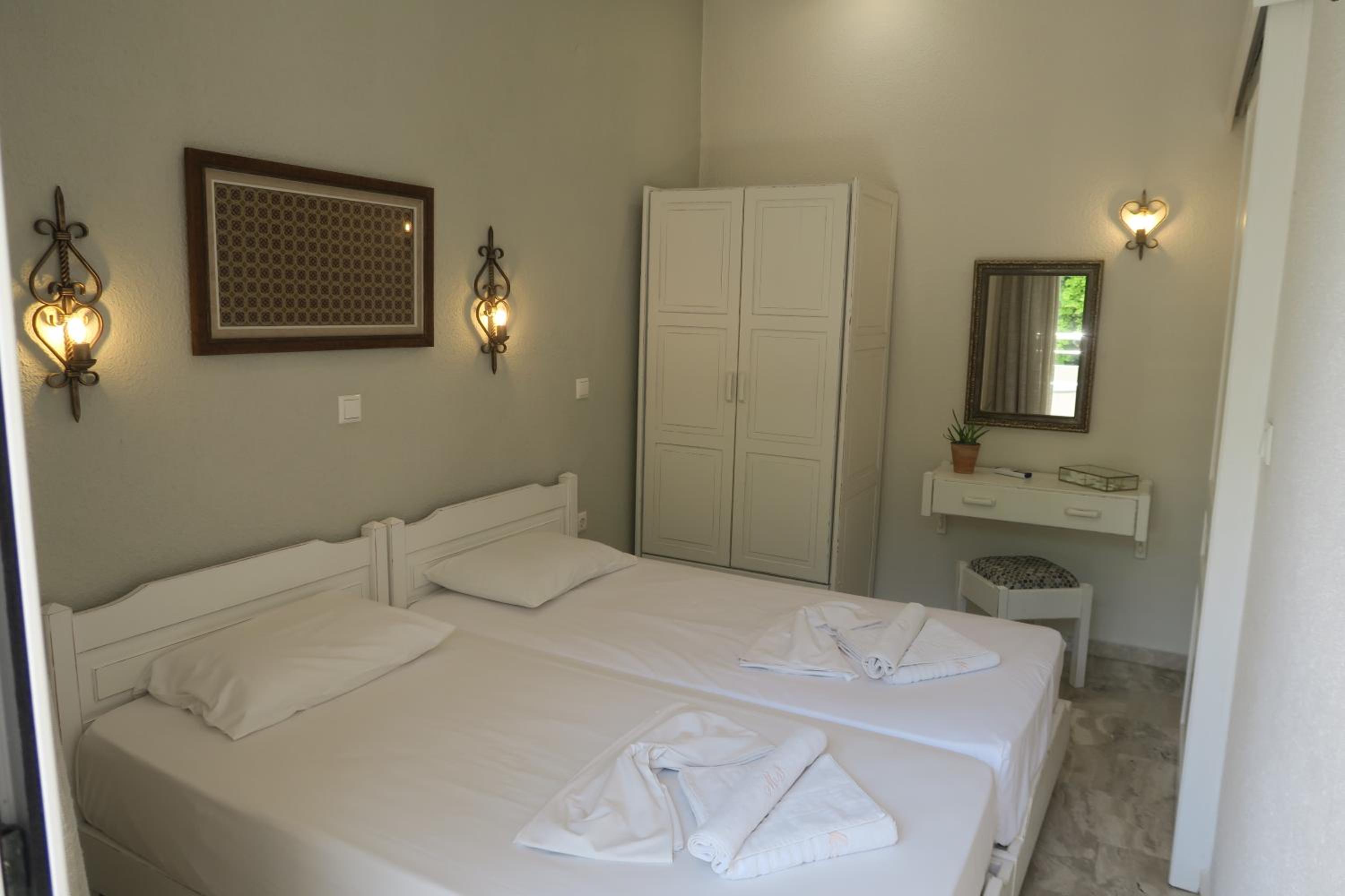 Classic Triple Room