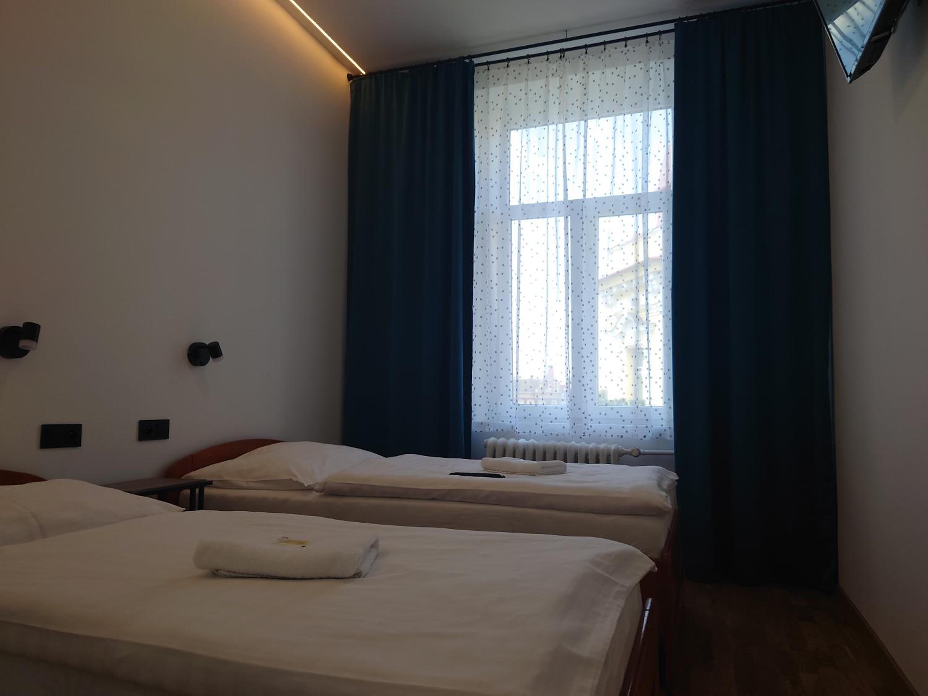 Standard Twin Room photo 2