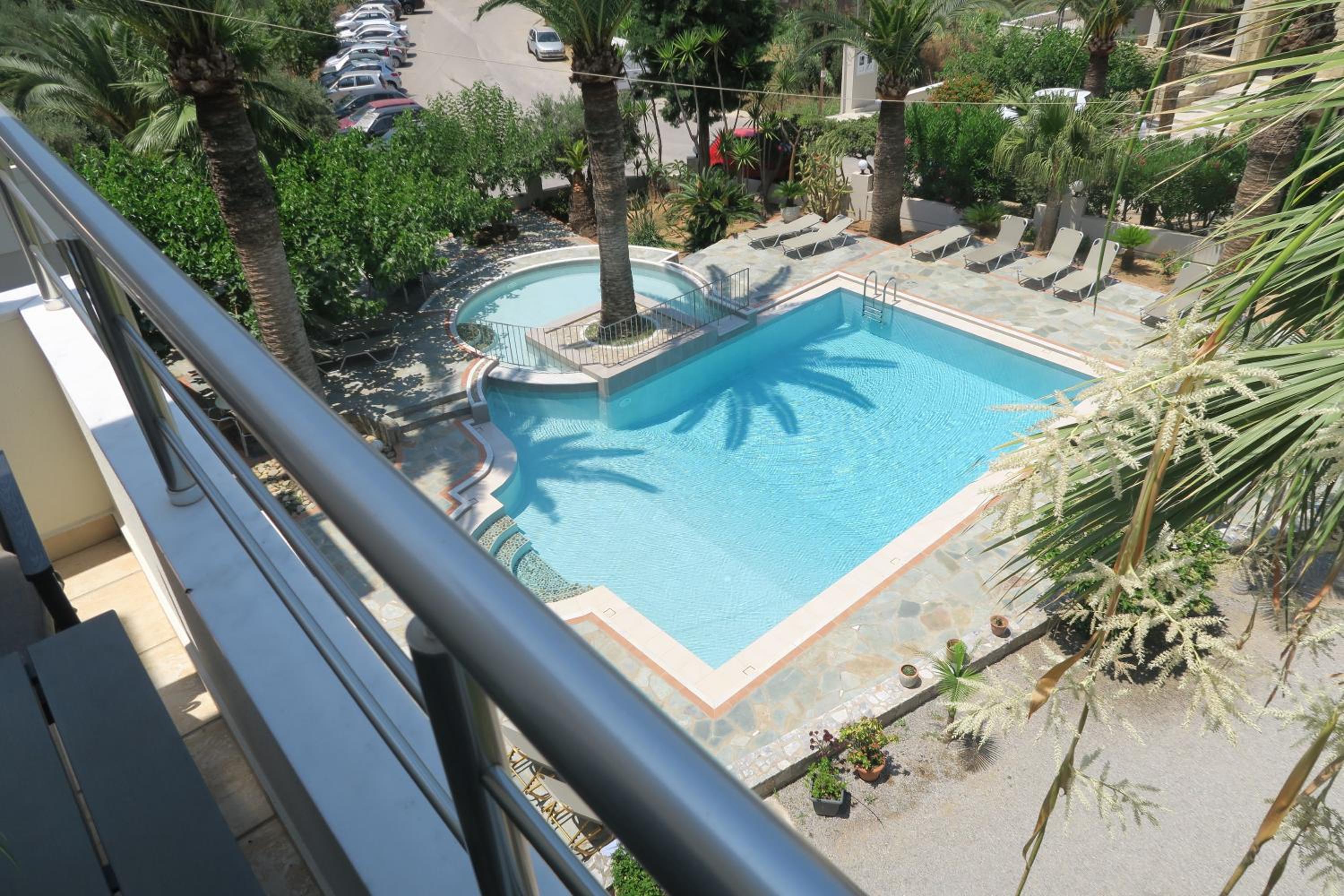 Standard Triple Room with Sea View photo 3