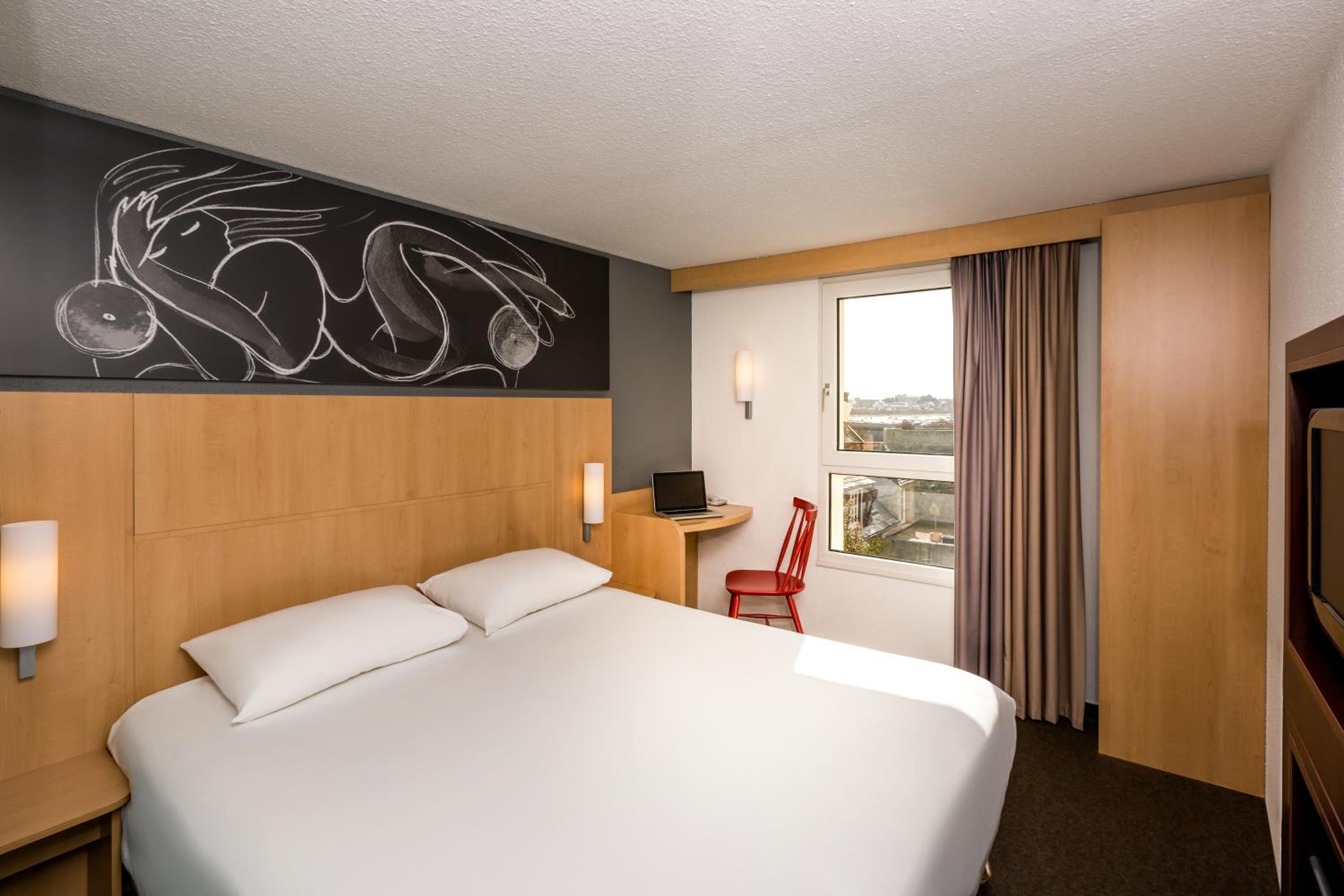 Standard Room with 1 Double Bed - Photo 3