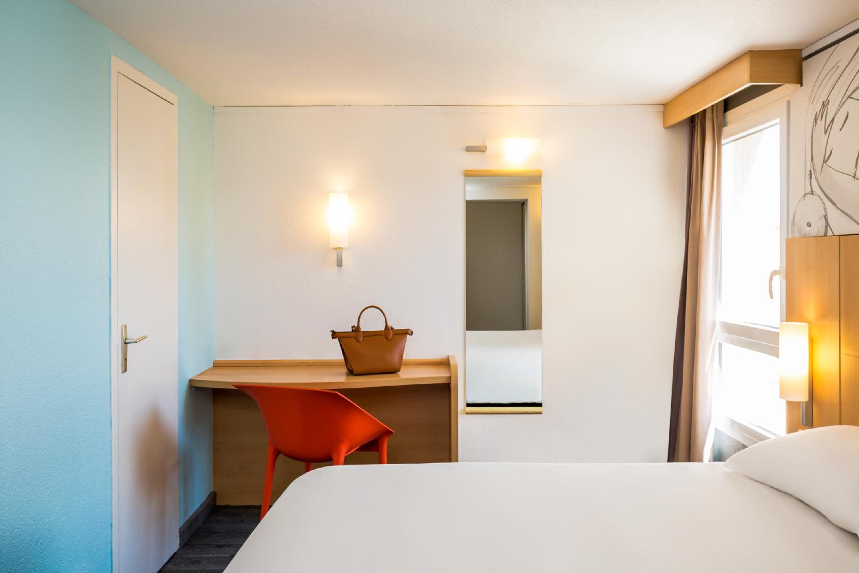 Standard Room with 1 Double Bed, Ocean view - Photo 2