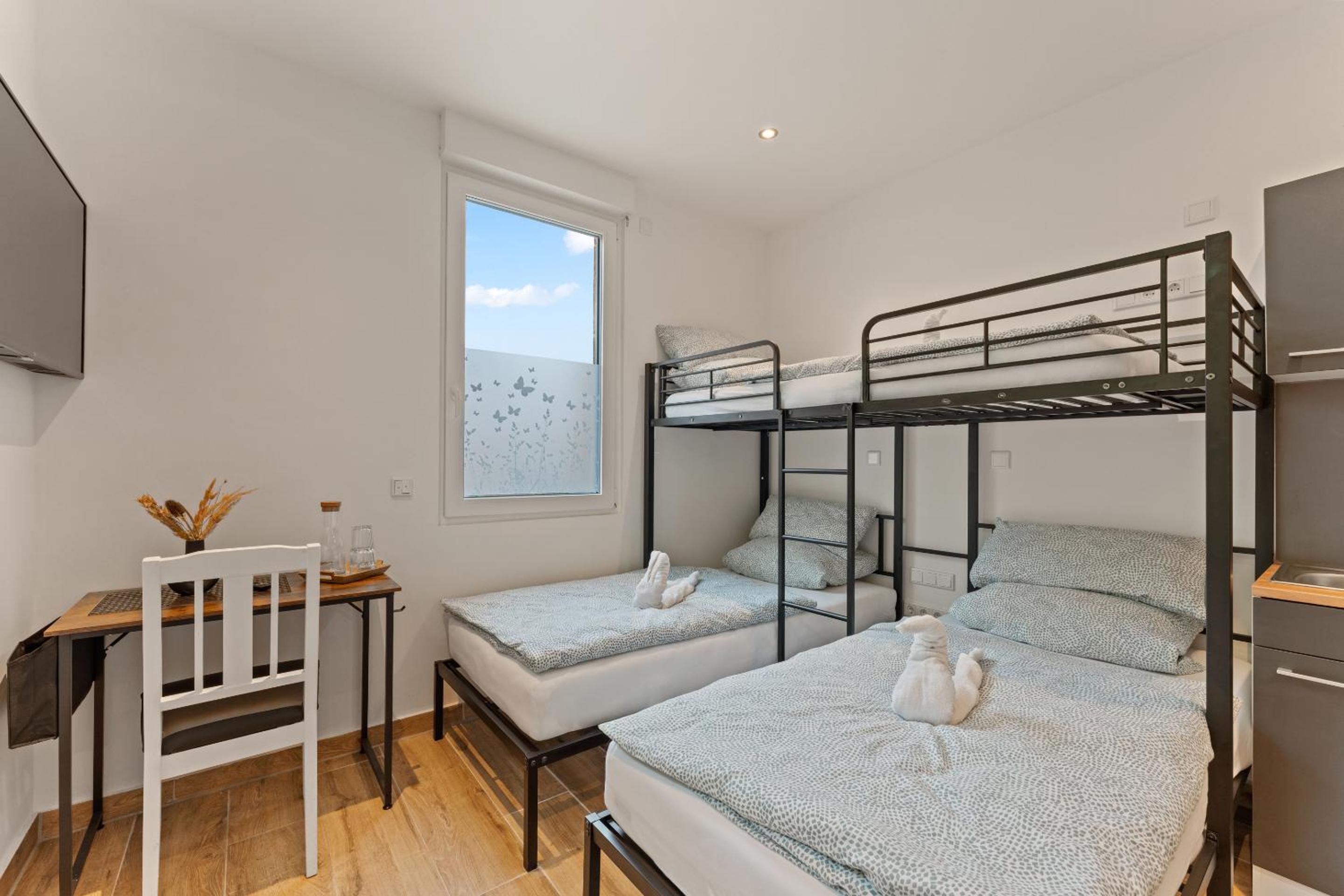 Economy Triple Room Economy Triple Room