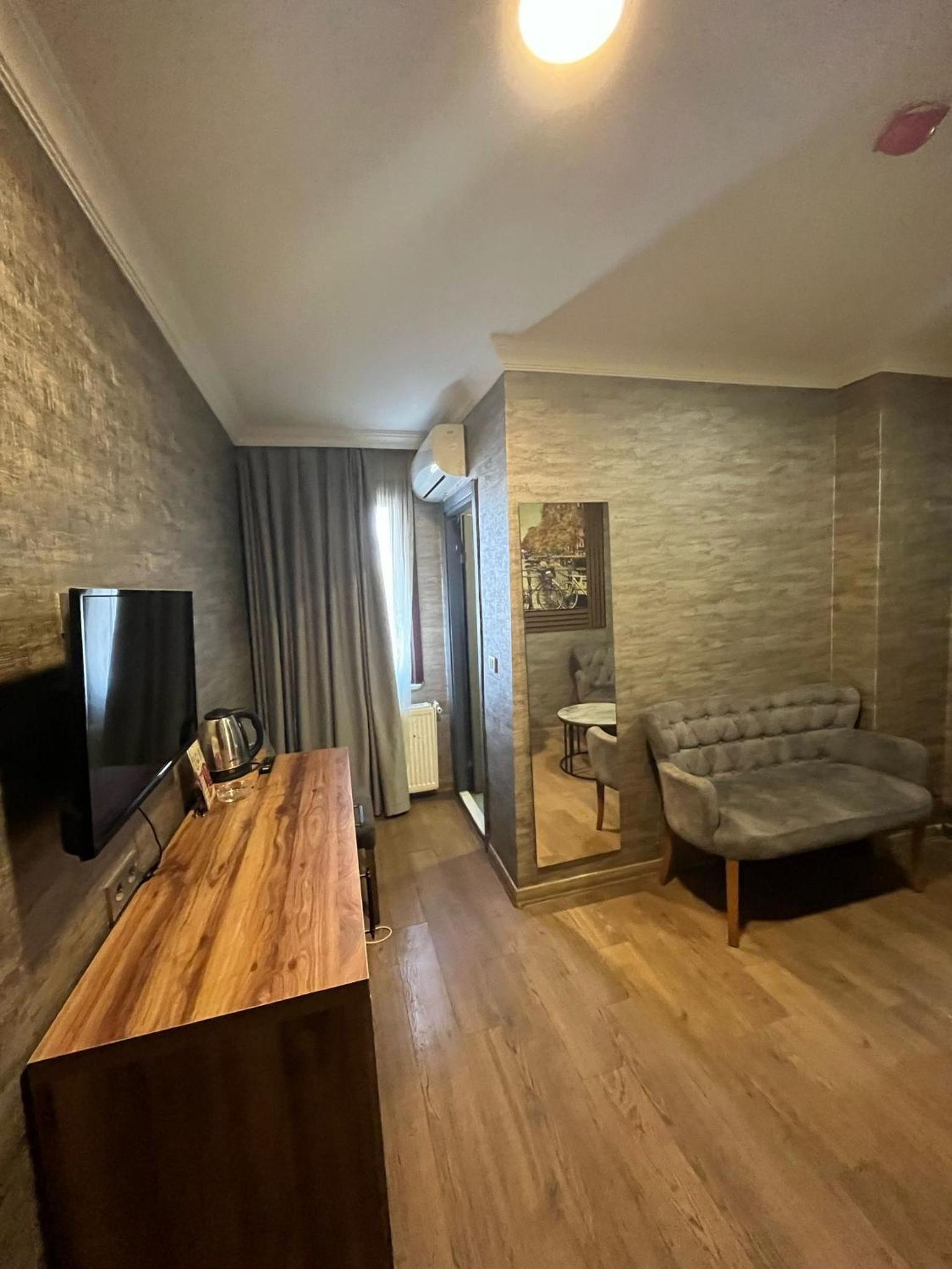 Triple Room photo 2