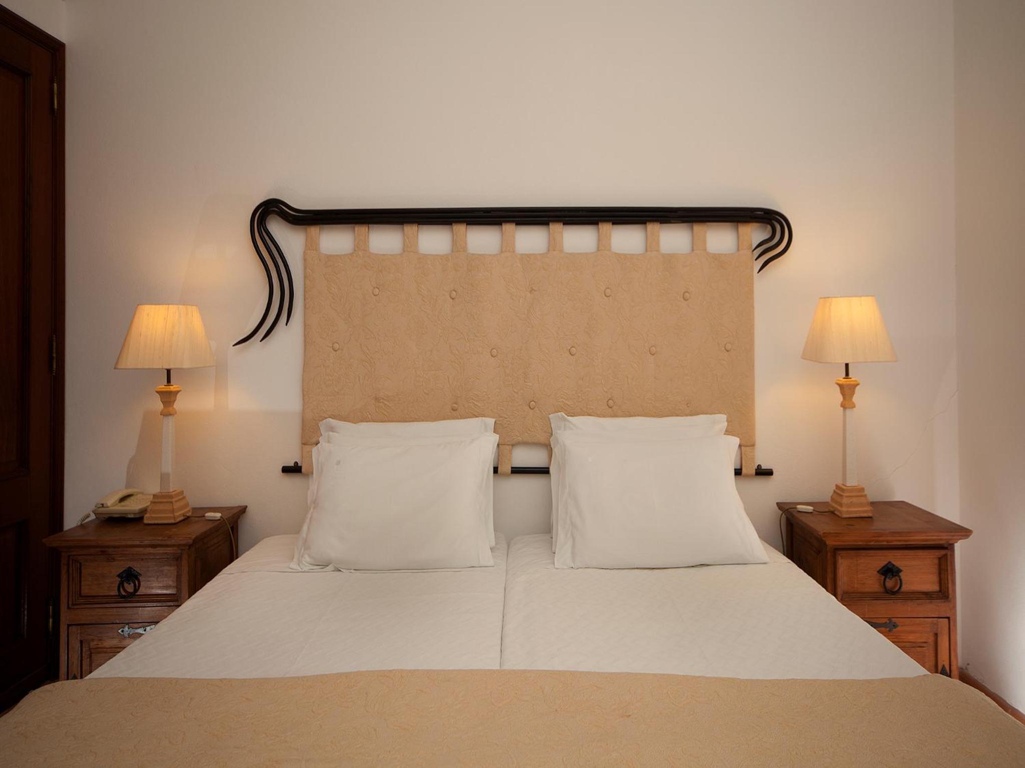 Double or Twin Room - Photo 7