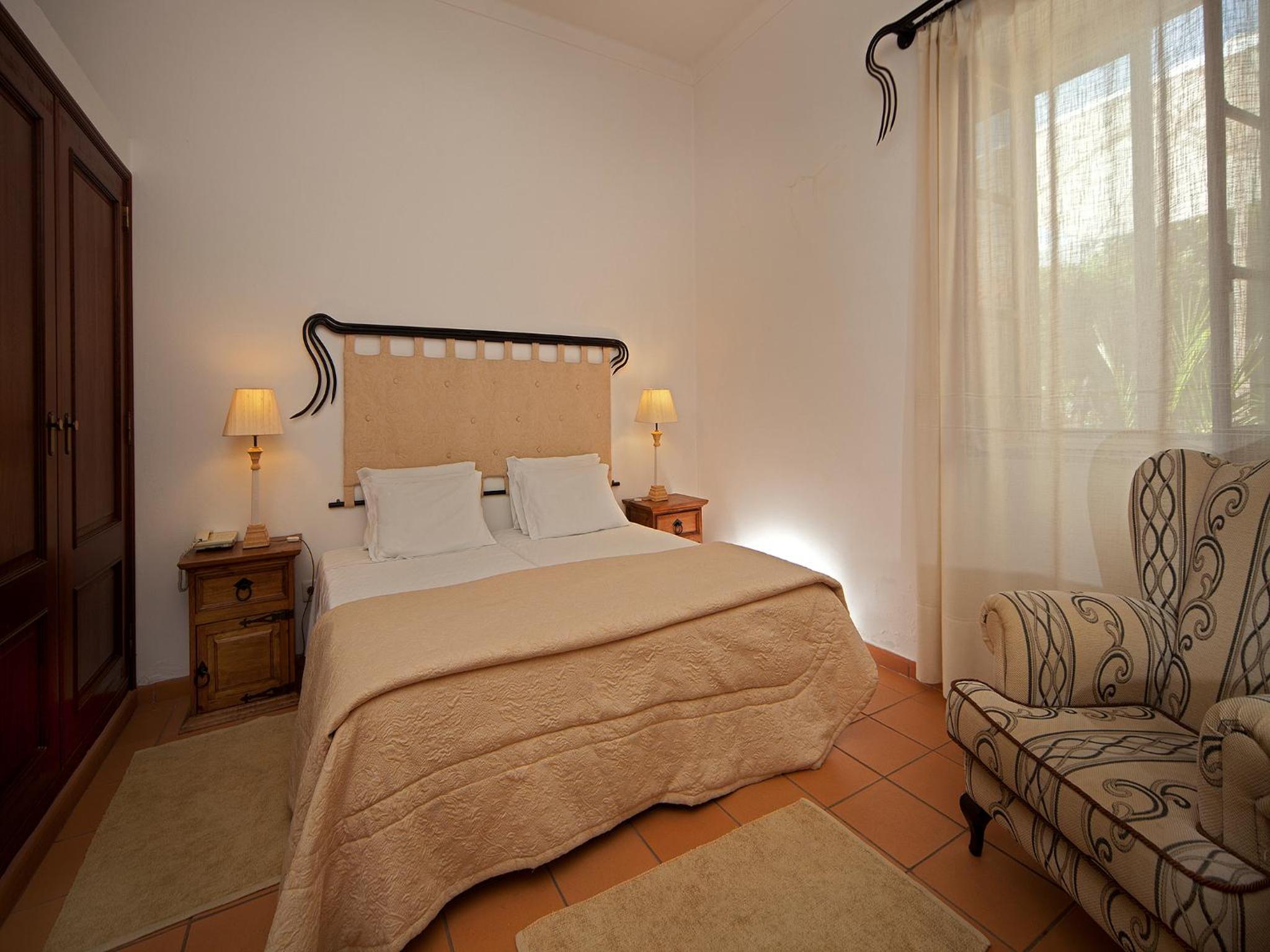 Double or Twin Room - Photo 2