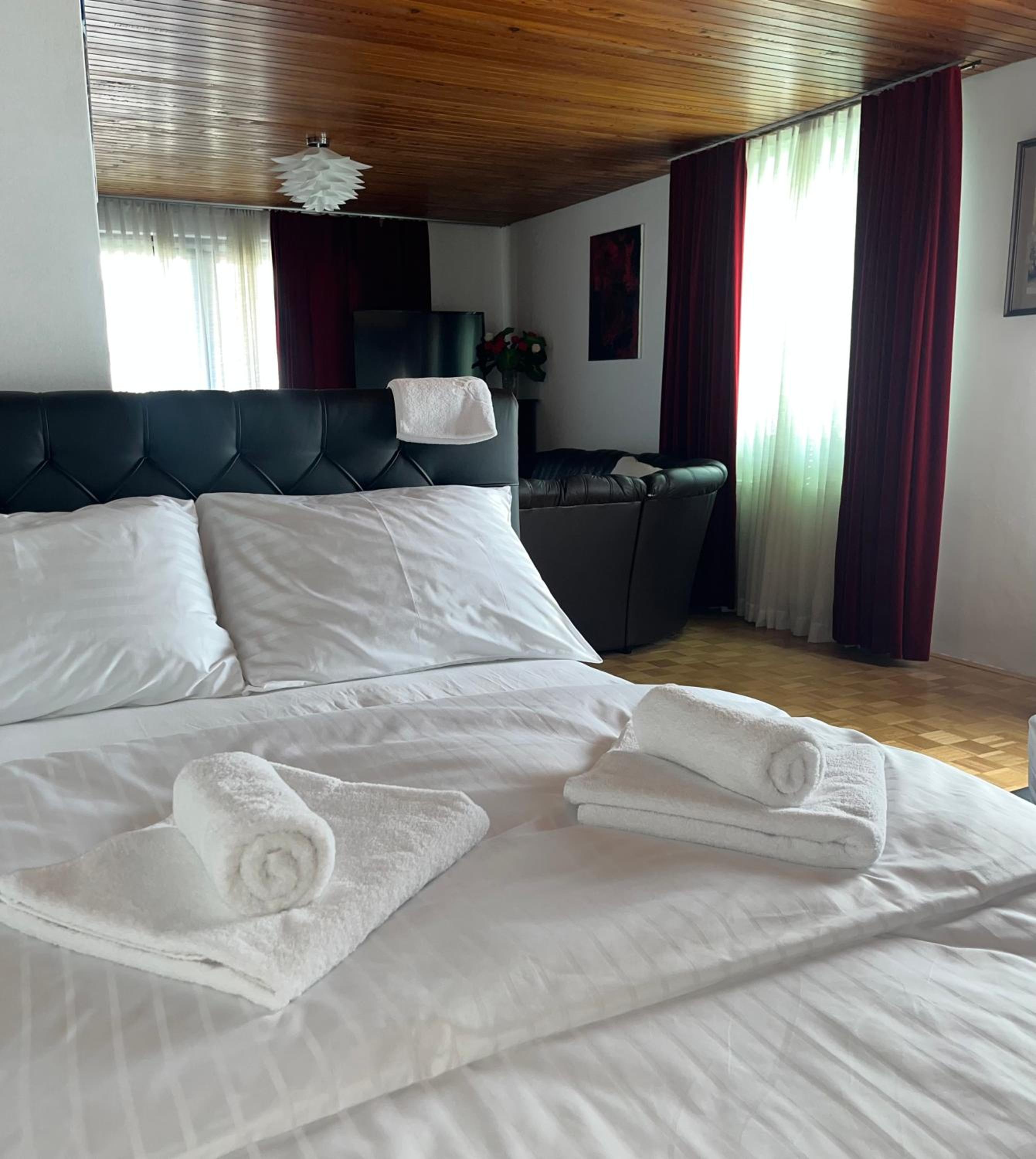 One-Bedroom Apartment with Balcony photo 1