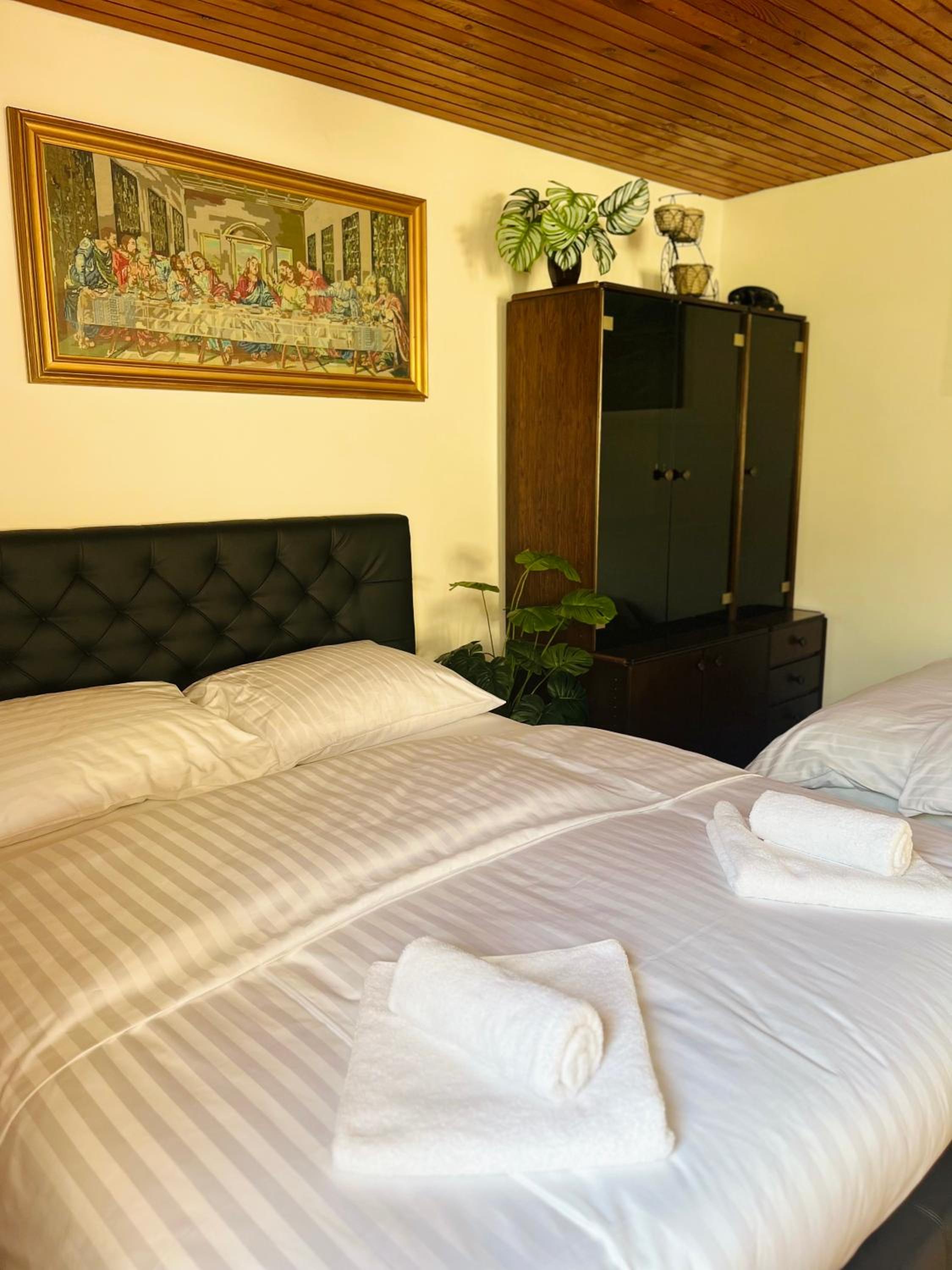 One-Bedroom Apartment with Balcony