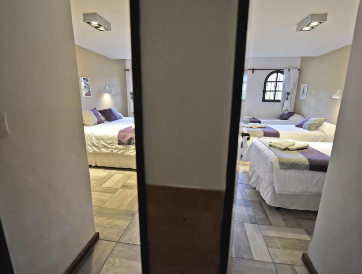Family Room with Private Bathroom photo 2