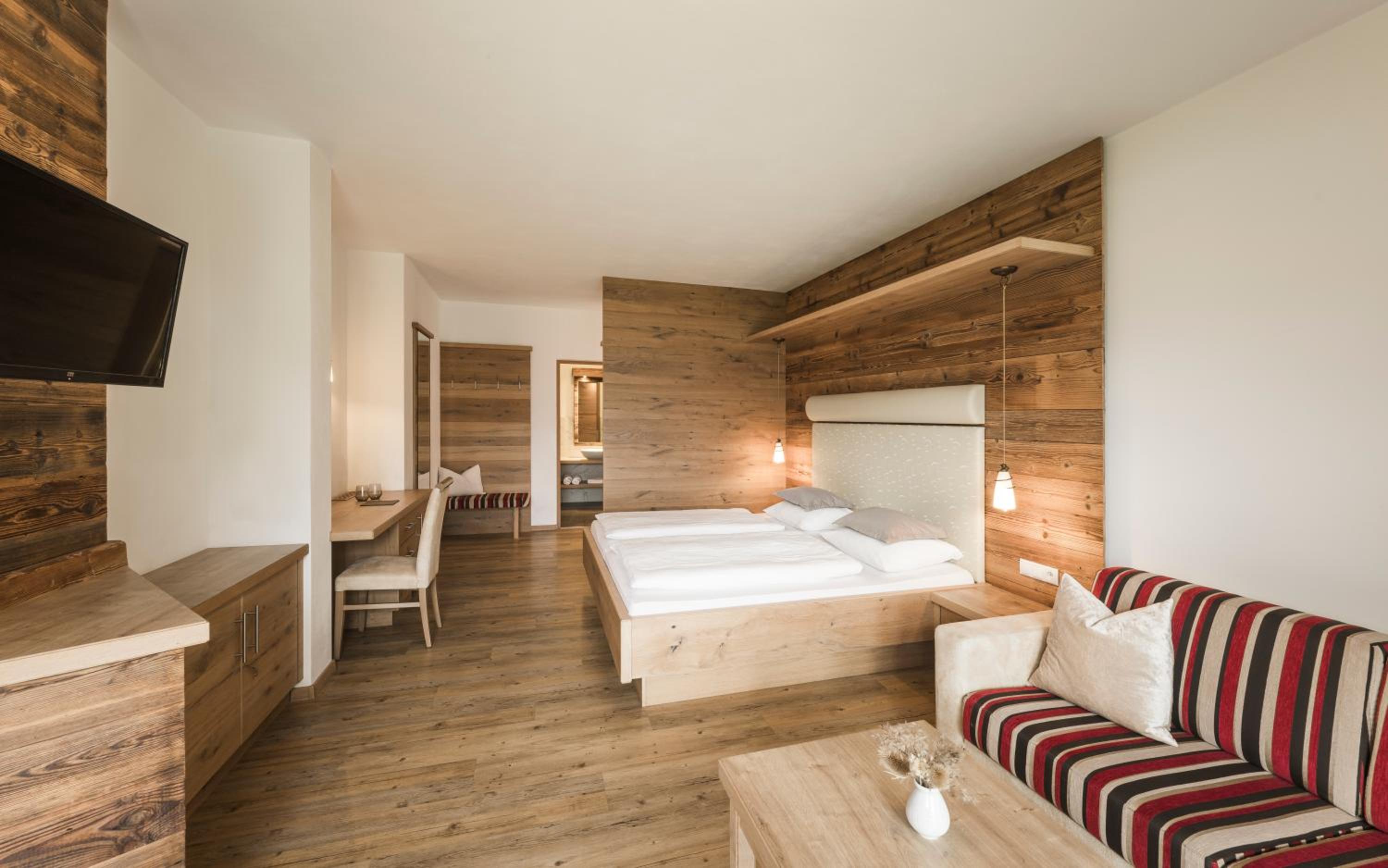 Junior Suite with Garden View