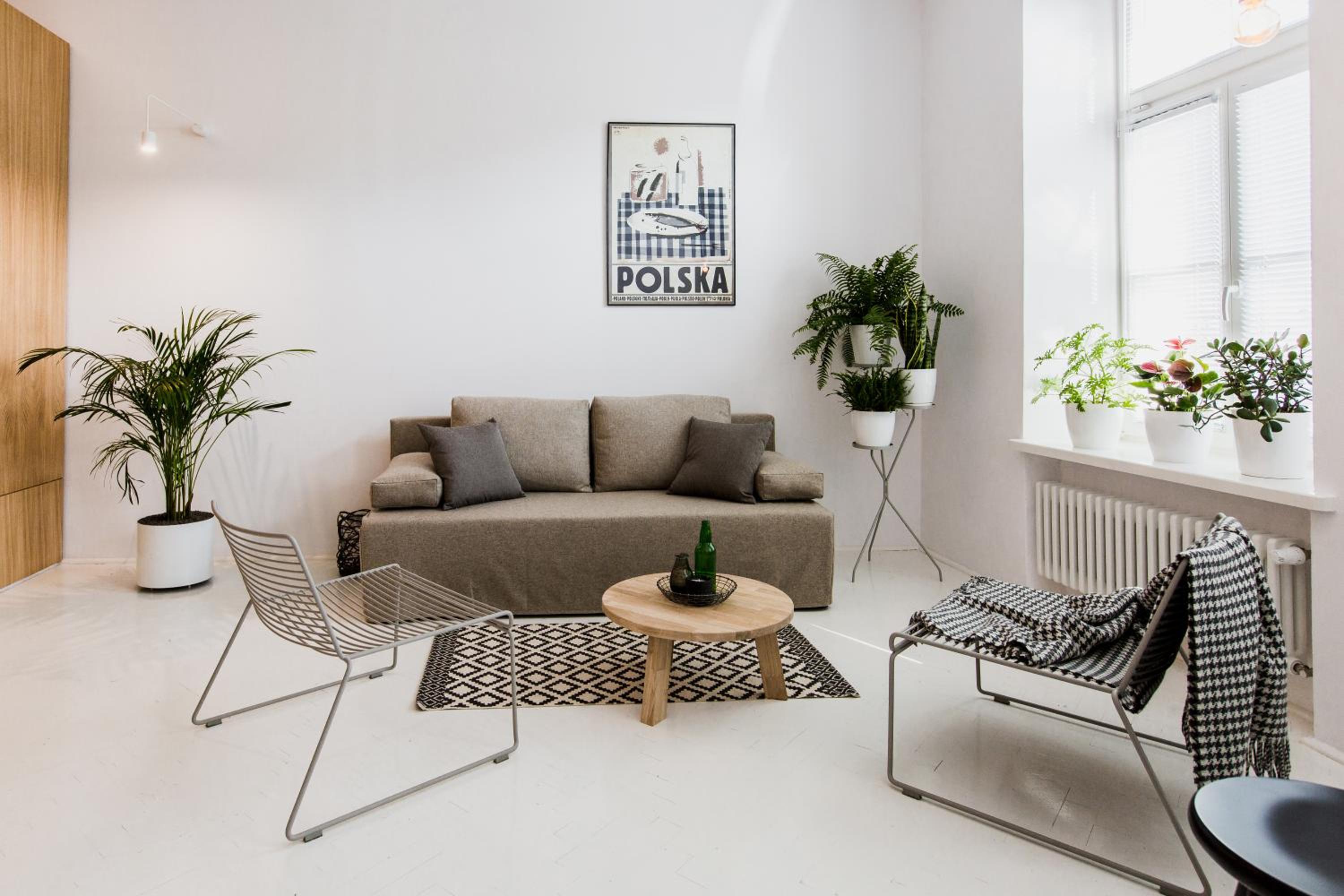One-Bedroom Apartment - Photo 8