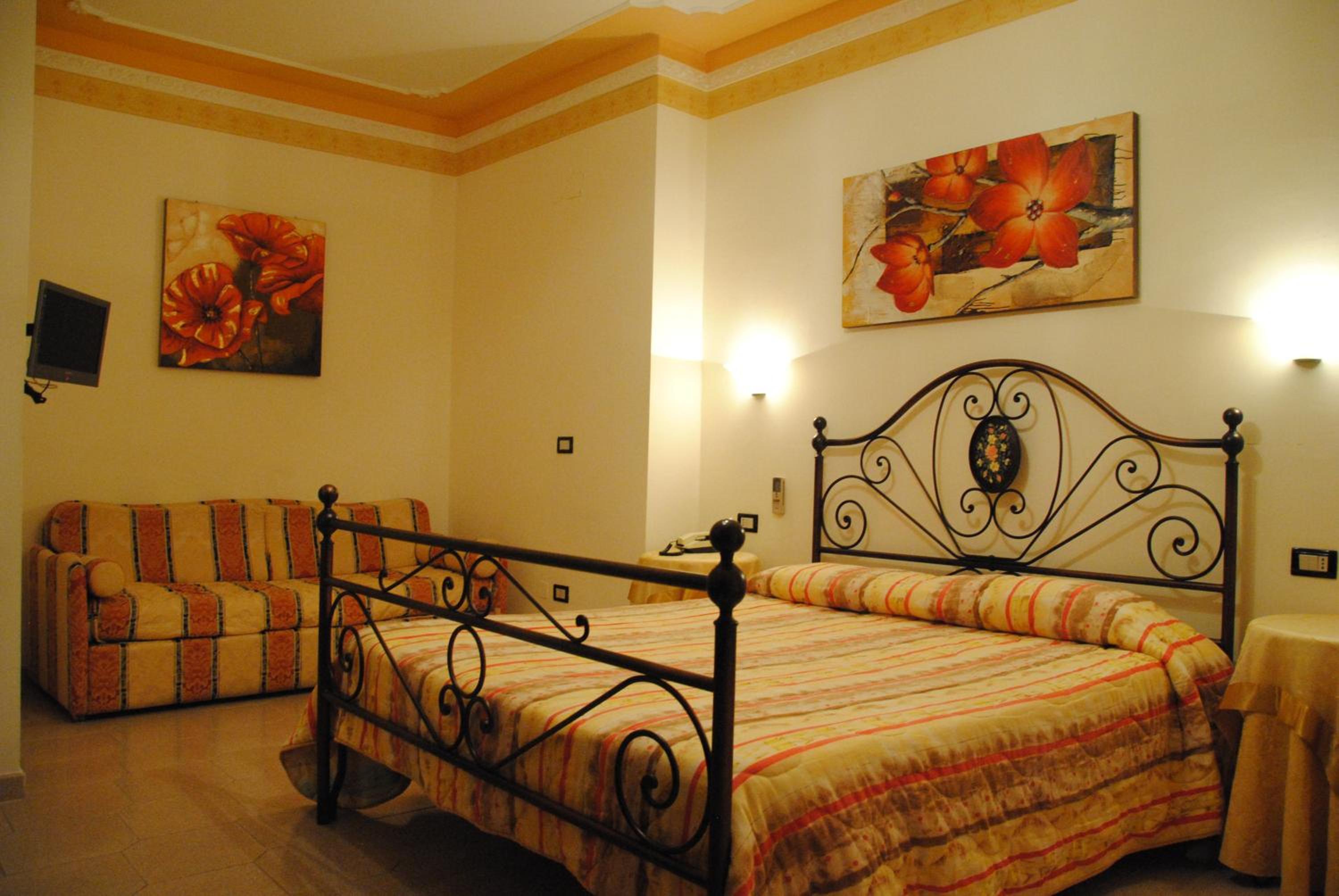 Double Room photo 2