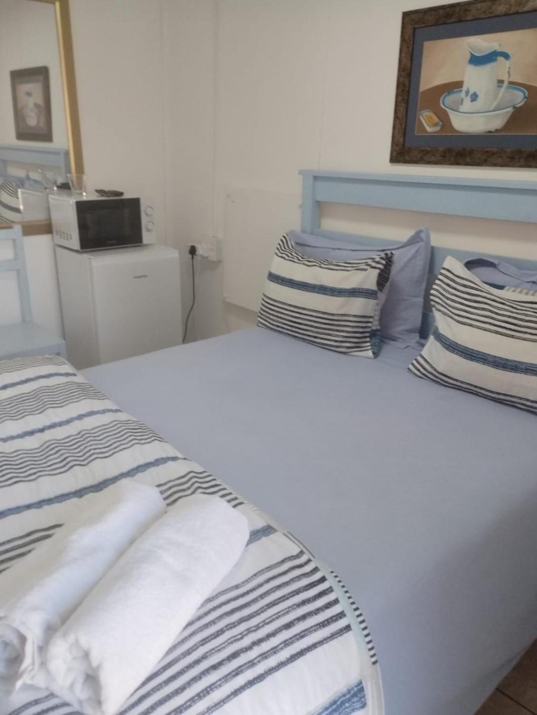 Double Room - Photo 6
